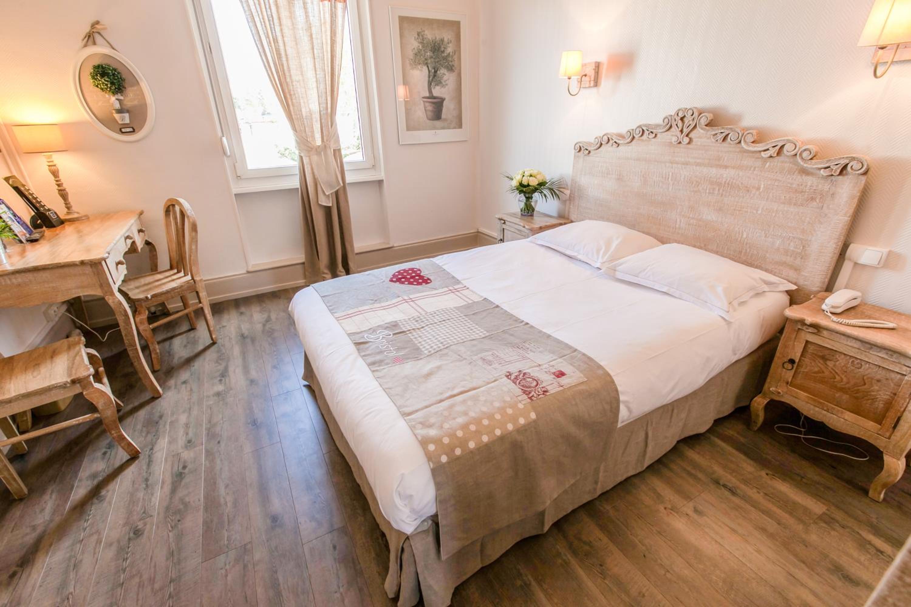 Superior Double Room - Photo 4
