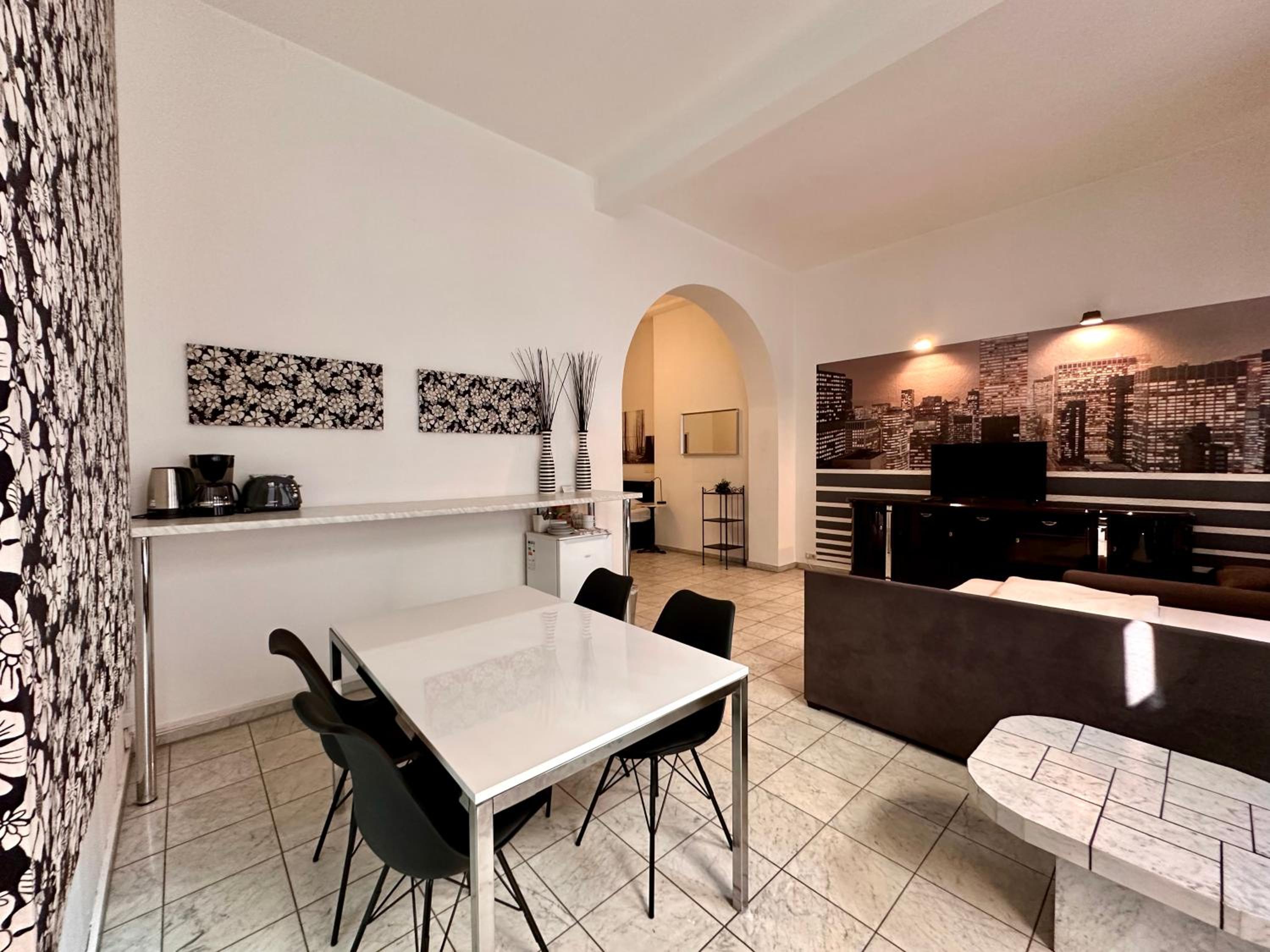 Superior Studio Ground Floor without Rhine River View/ Neighboring house - Photo 8