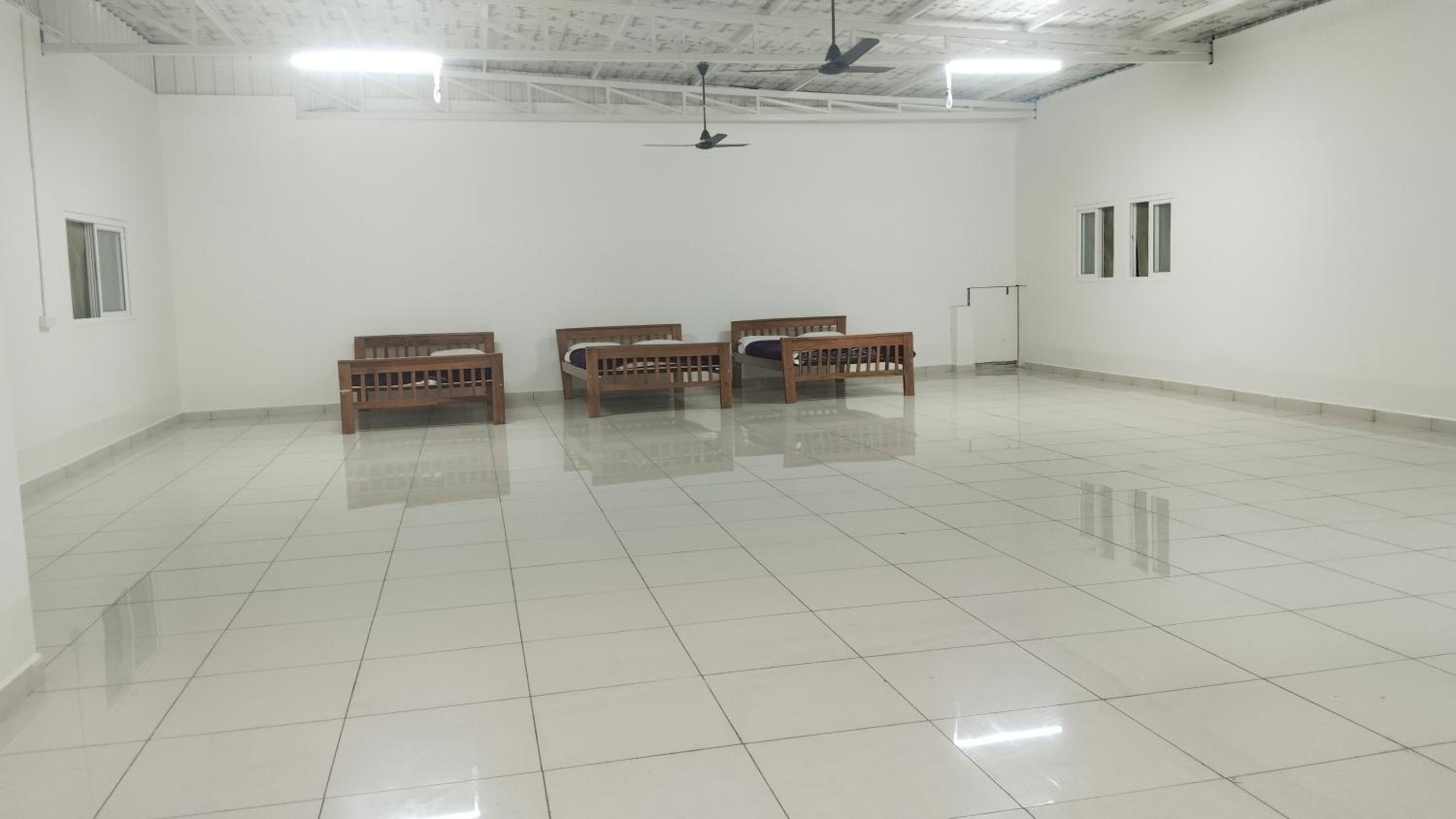 6-Bed Mixed Dormitory Room photo 2