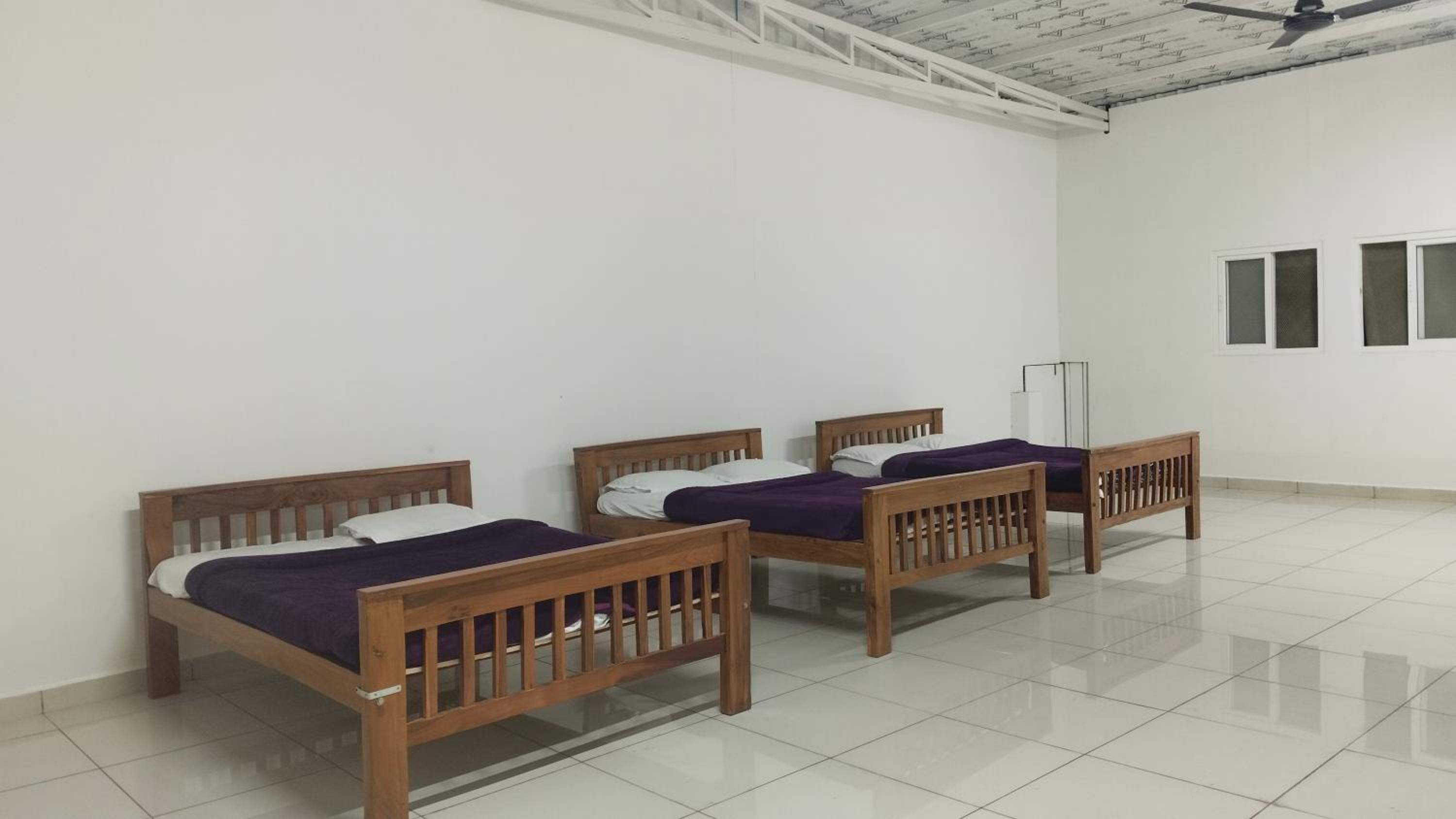 6-Bed Mixed Dormitory Room photo 1