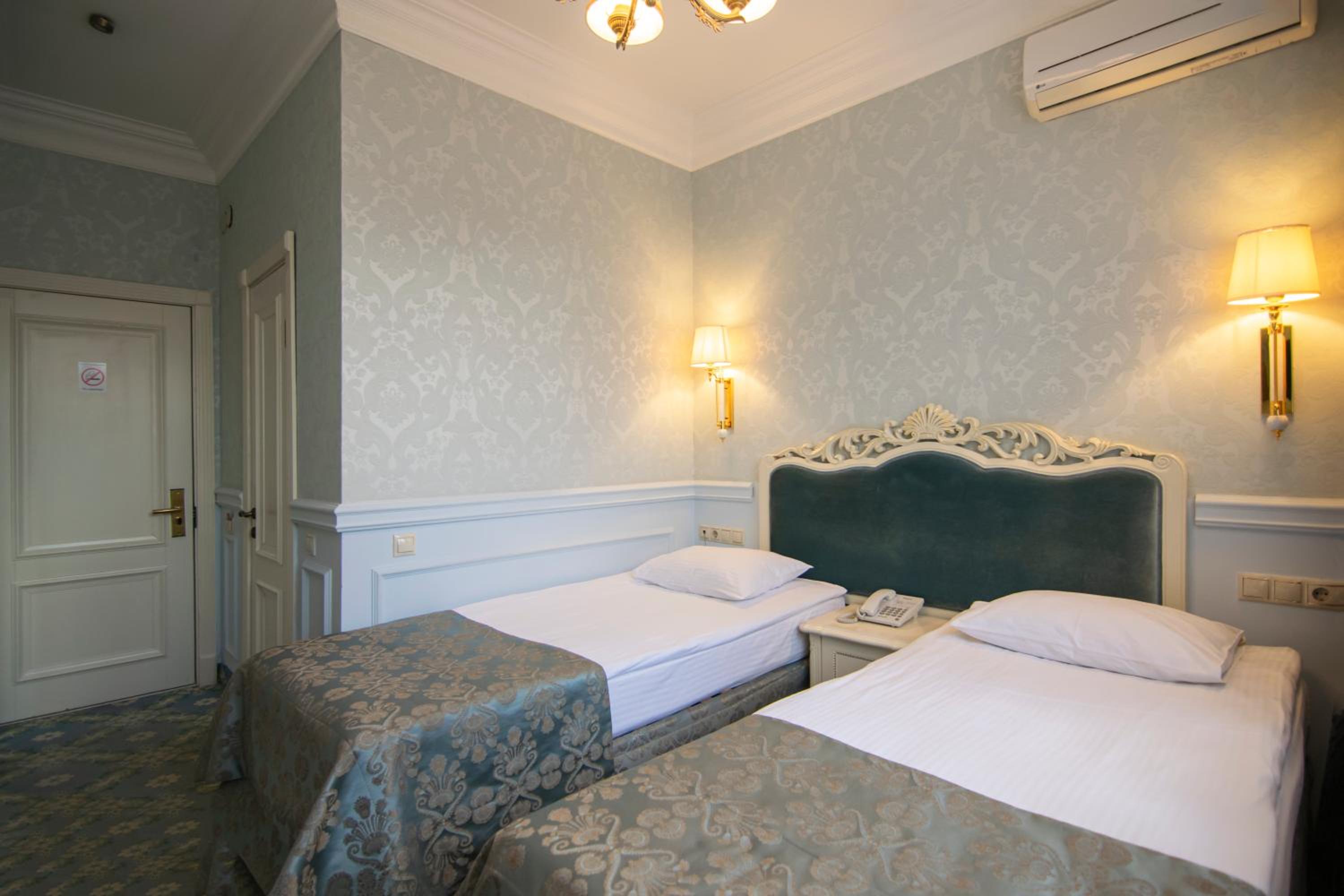 Twin Room photo 2