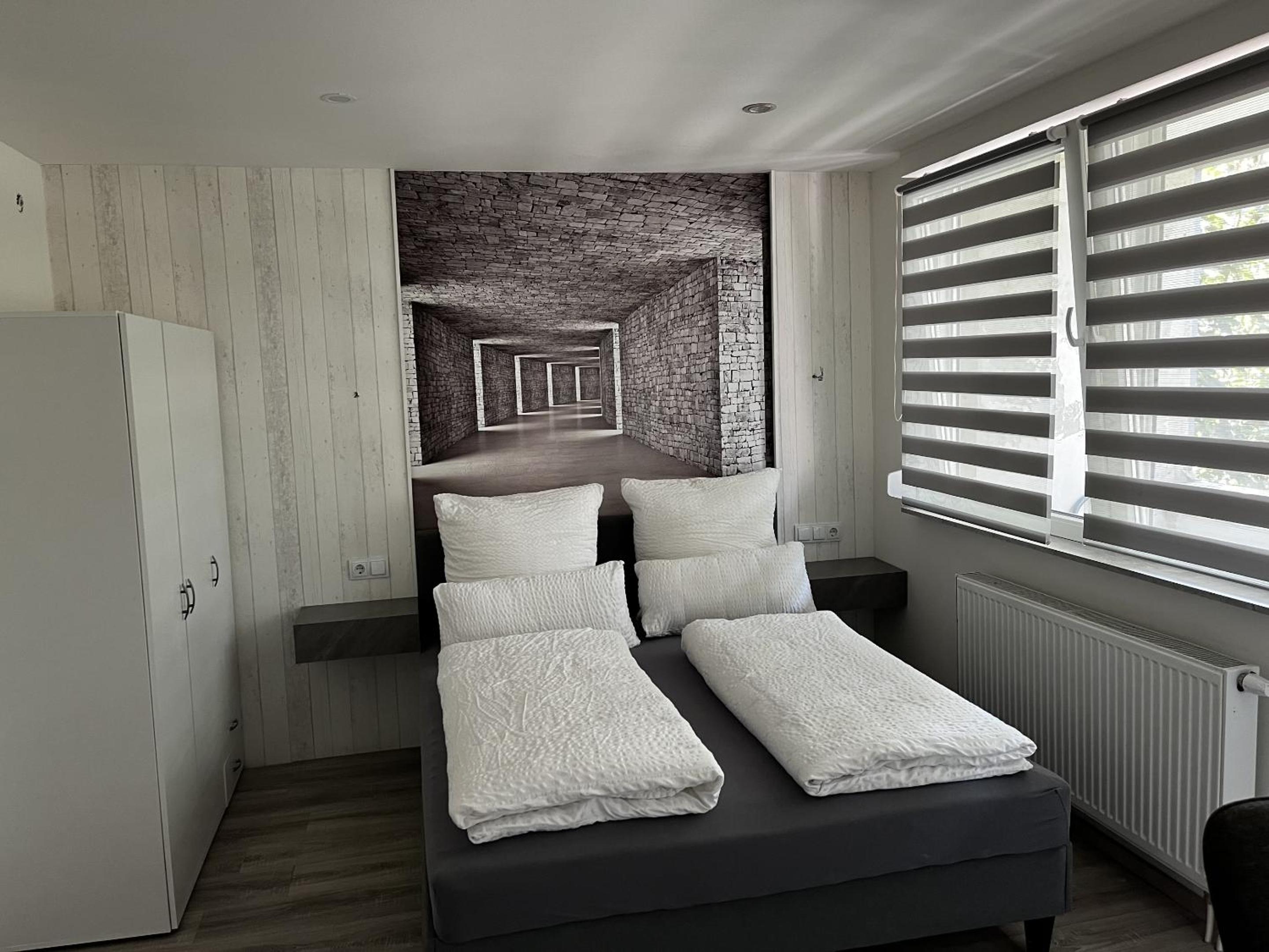 Family Room with Private Bathroom photo 1