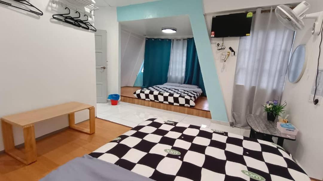 Deluxe Queen Room with Two Queen Beds