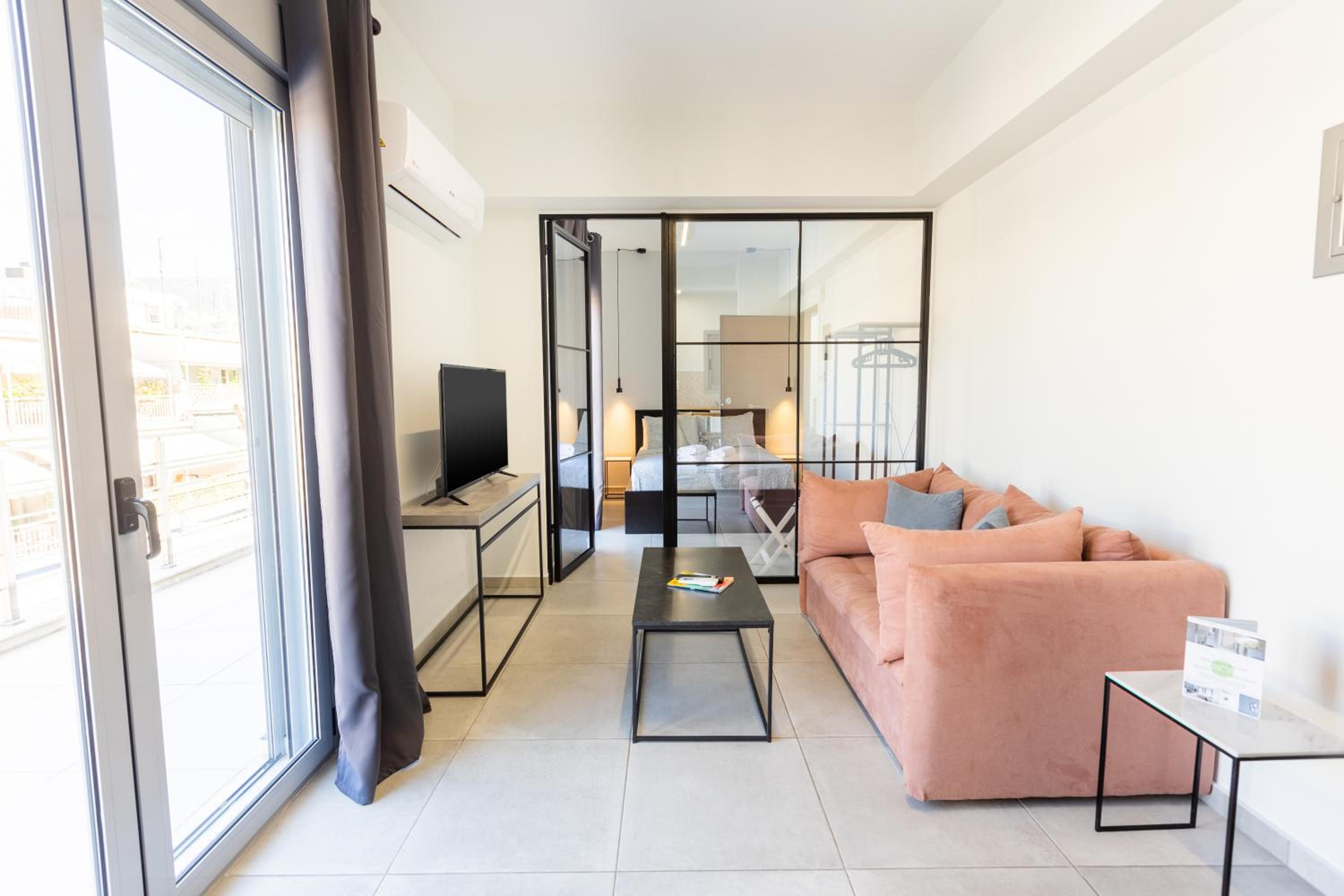 Premium One Bedroom Penthouse with Balcony photo 3