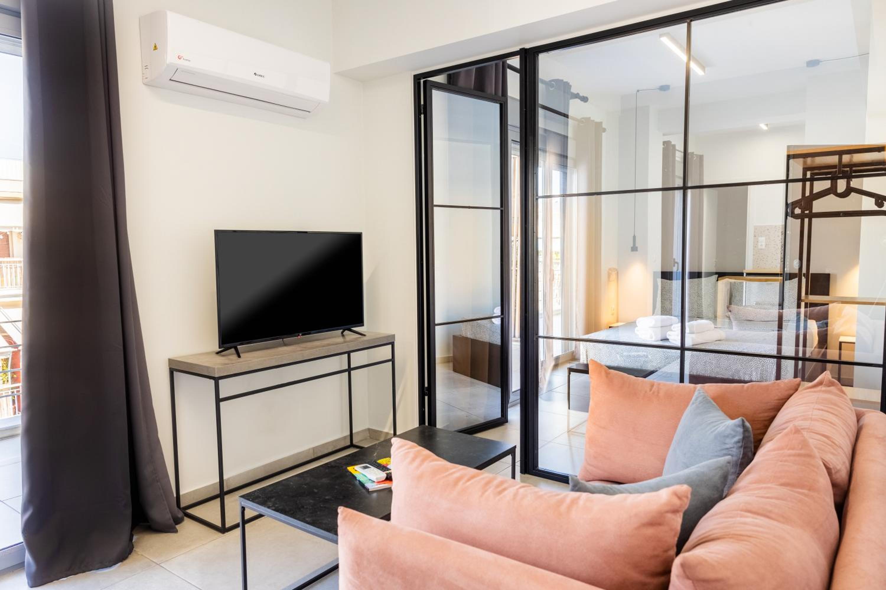 Premium One Bedroom Penthouse with Balcony photo 1