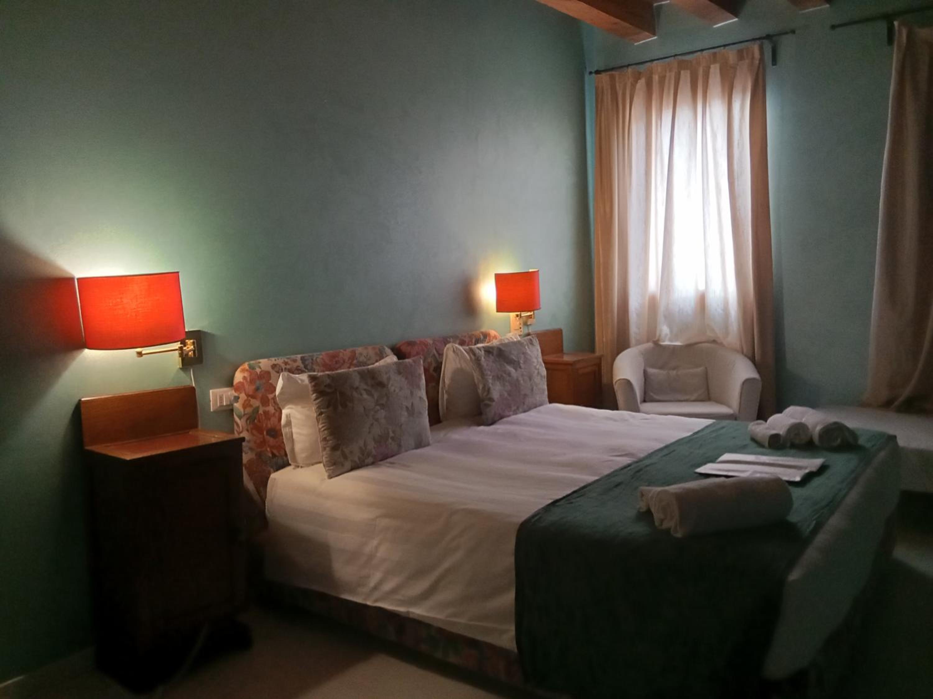 Standard Triple Room photo 3