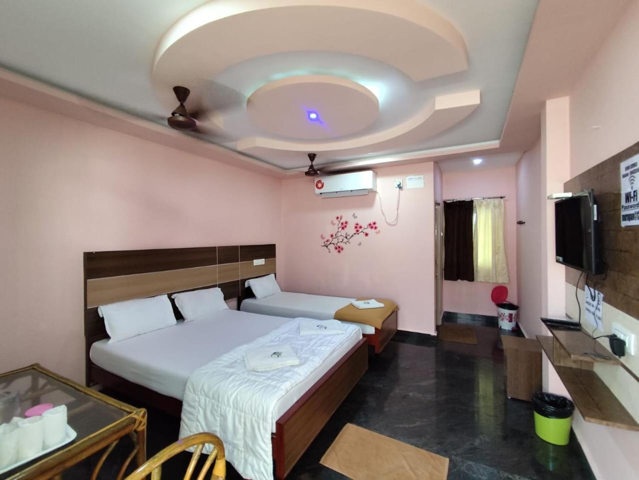Deluxe Triple Room - Photo 34