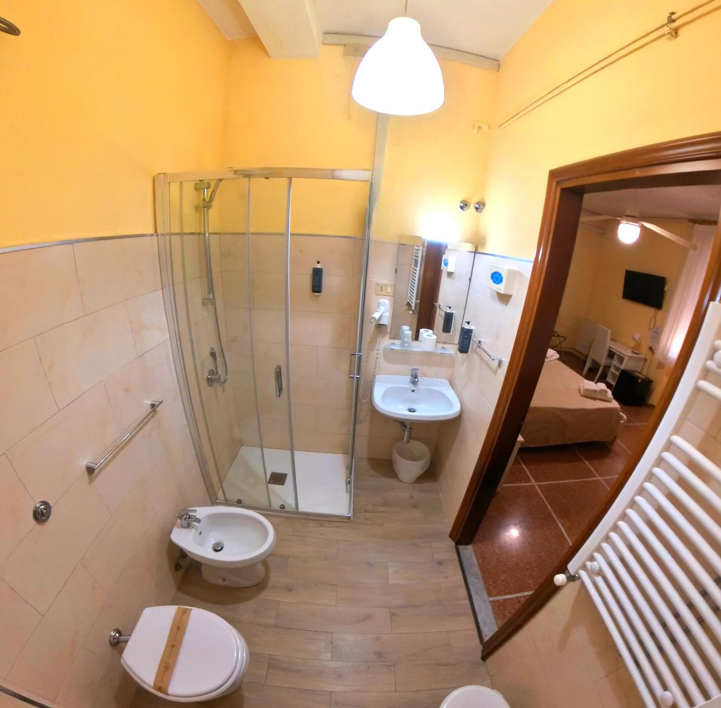 Quadruple Room - Photo 3