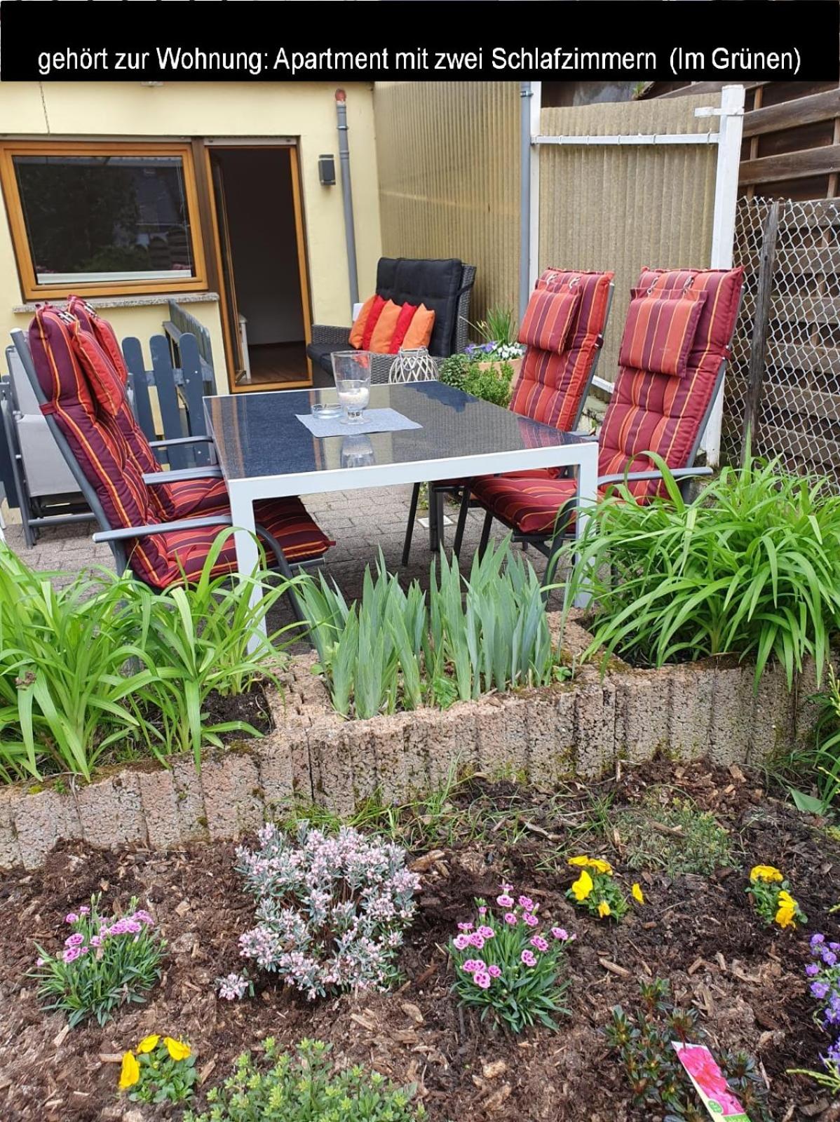 Two-Bedroom Apartment with Garden photo 3