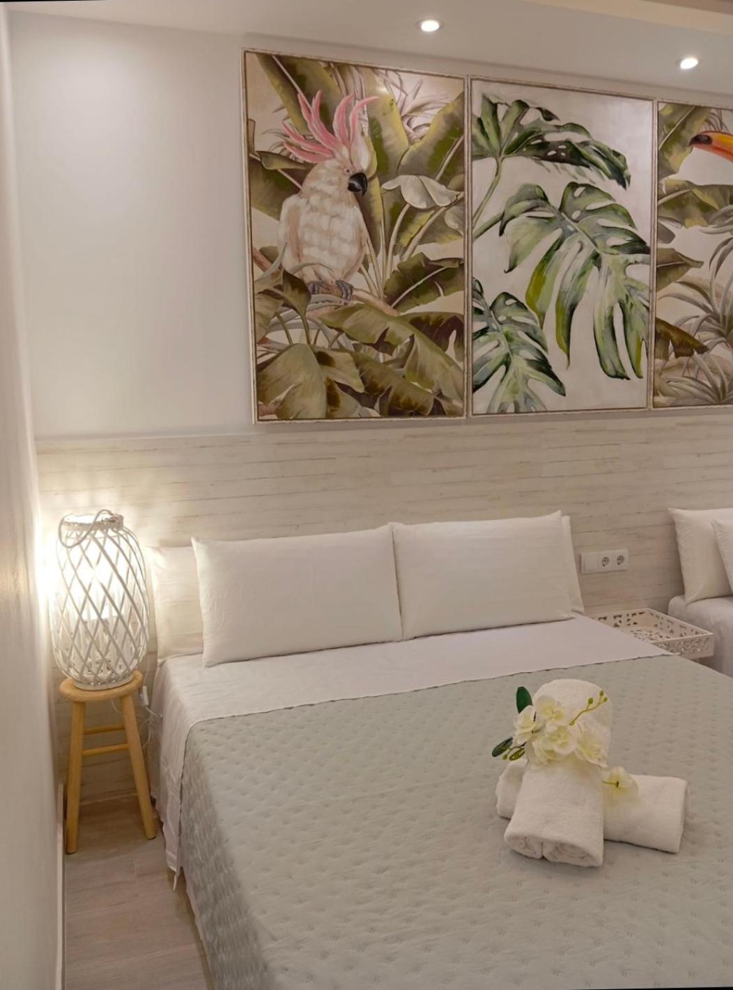 Triple Room with Private Bathroom