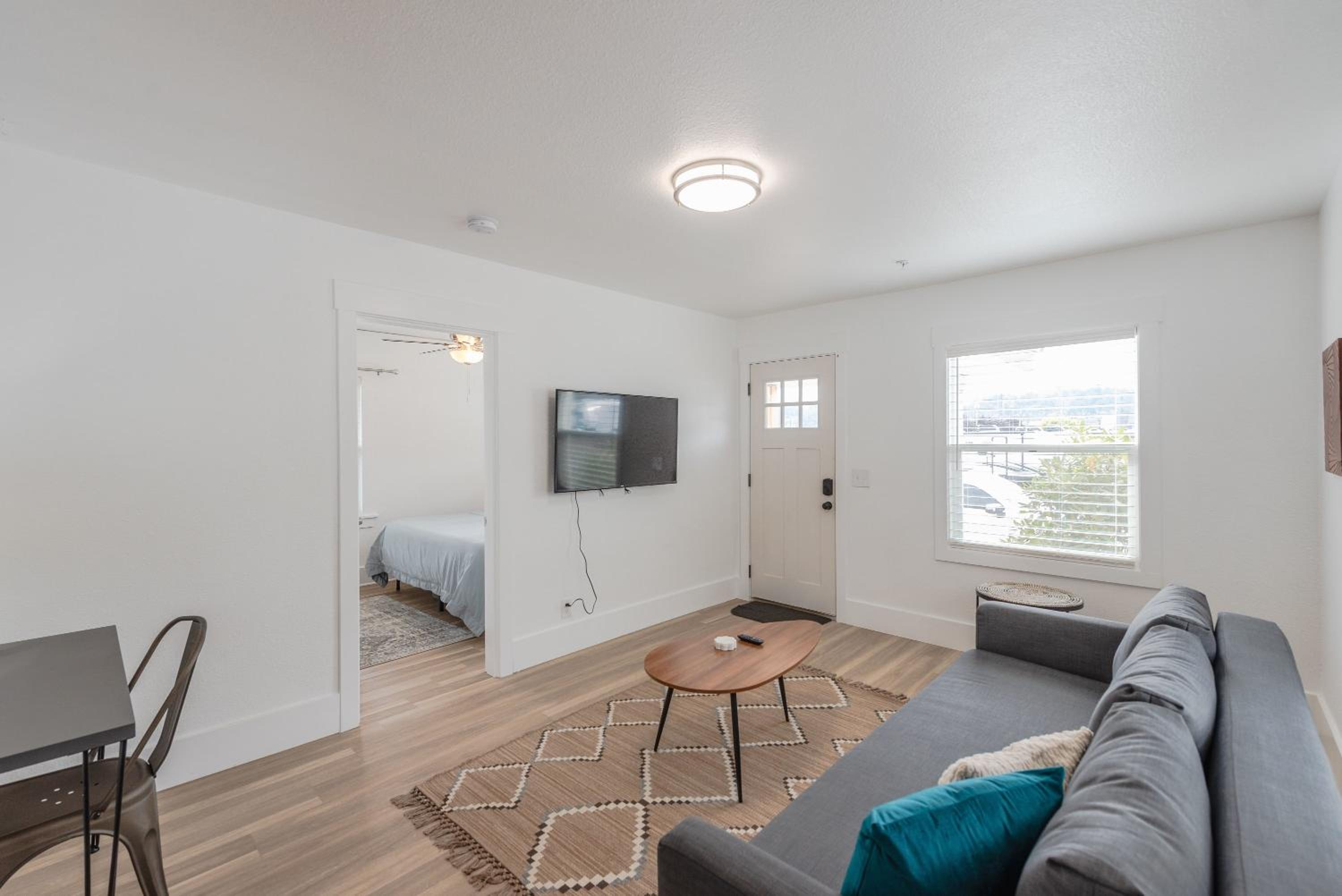 Apartment photo 3