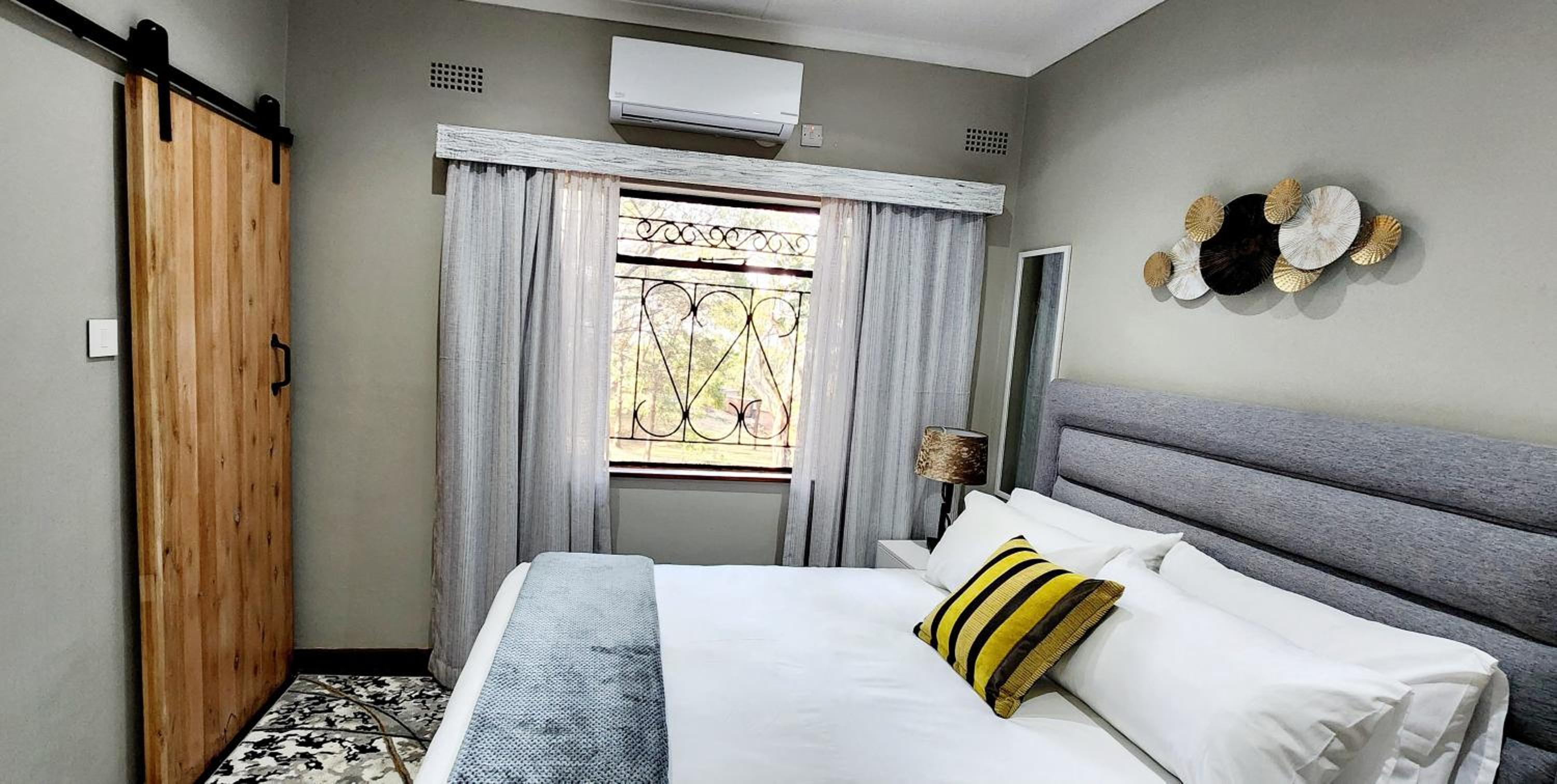 Small Double Room photo 3