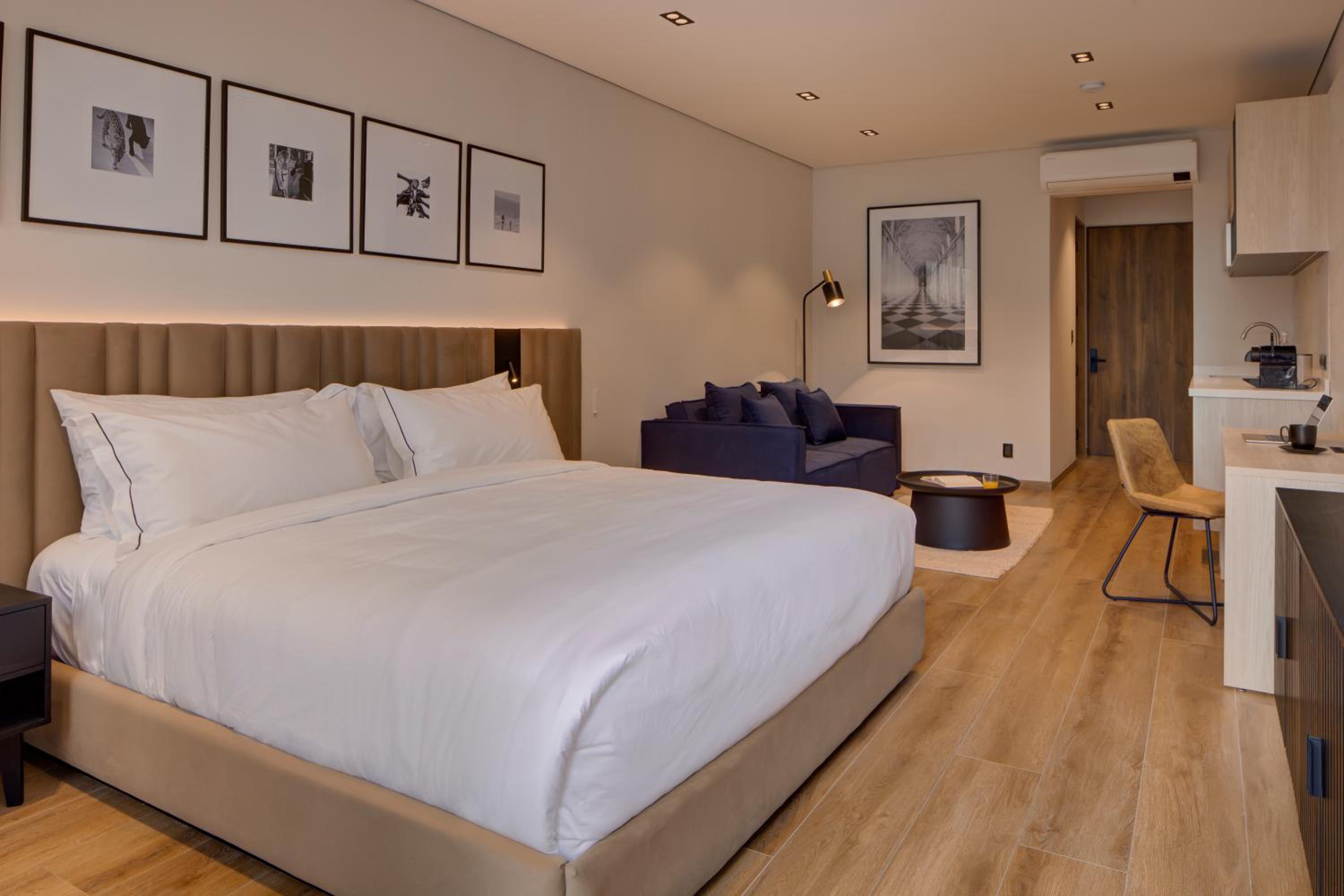 King Suite With Balcony