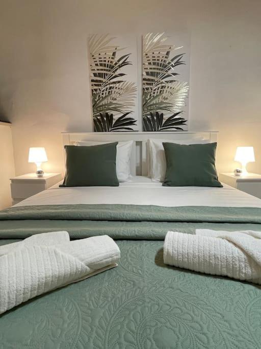 One-Bedroom Apartment with Garden
