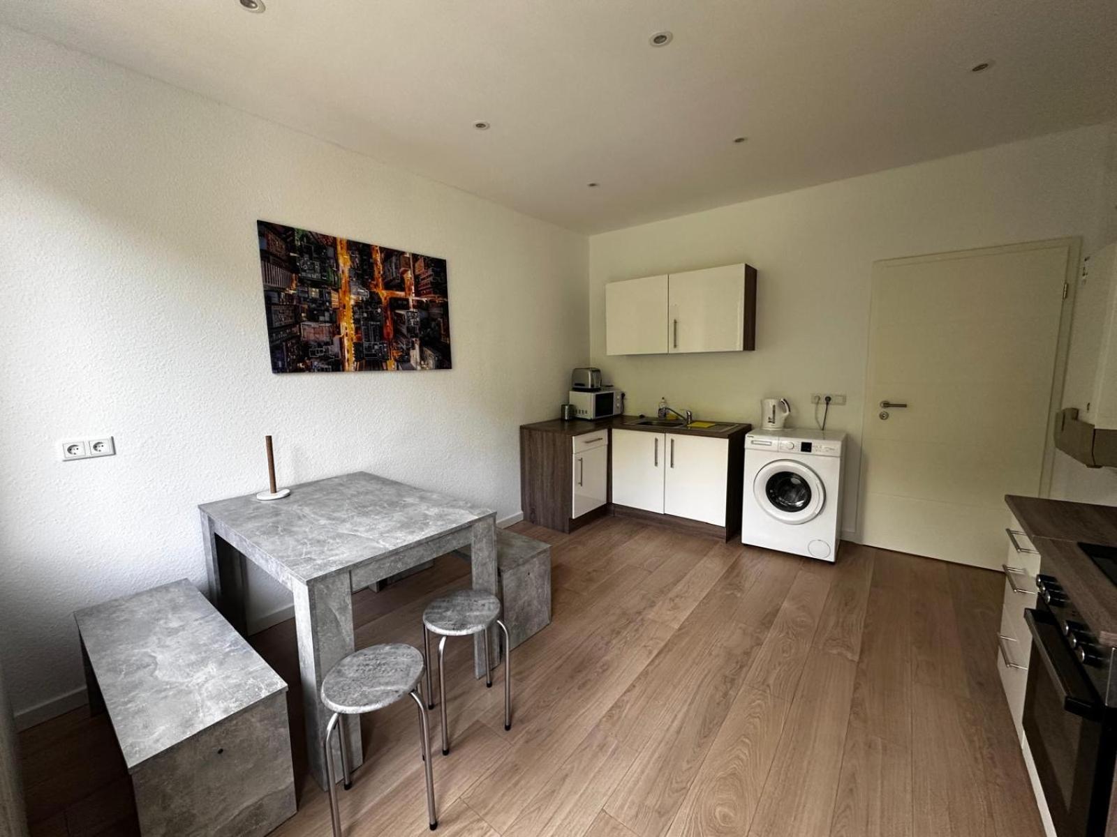 Apartment photo 2