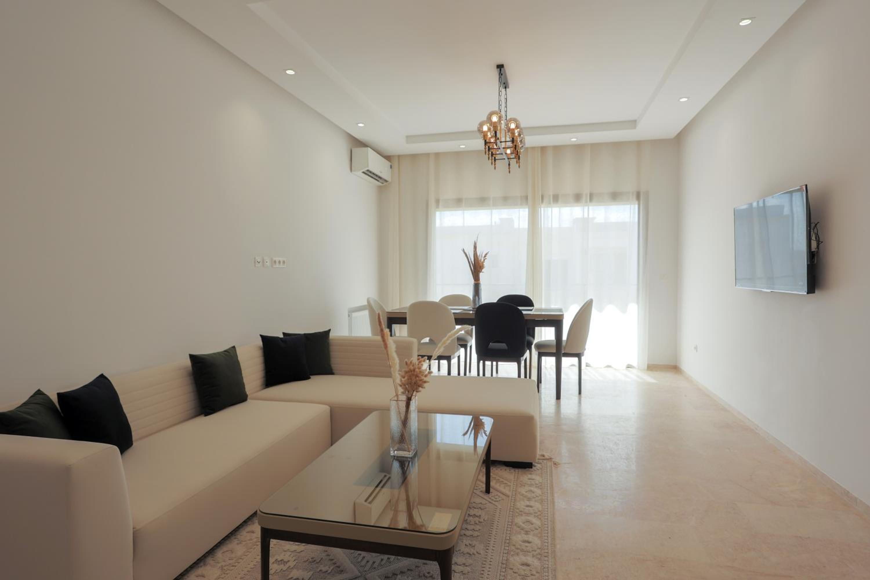 Three-Bedroom Apartment photo 1