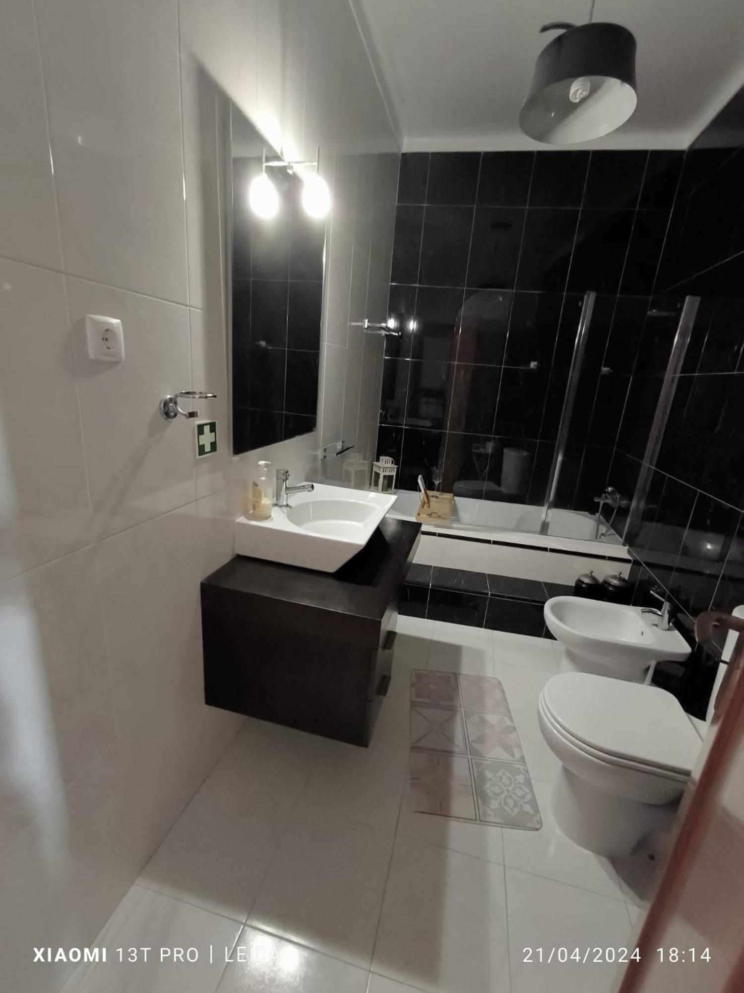 Large Twin Room photo 2