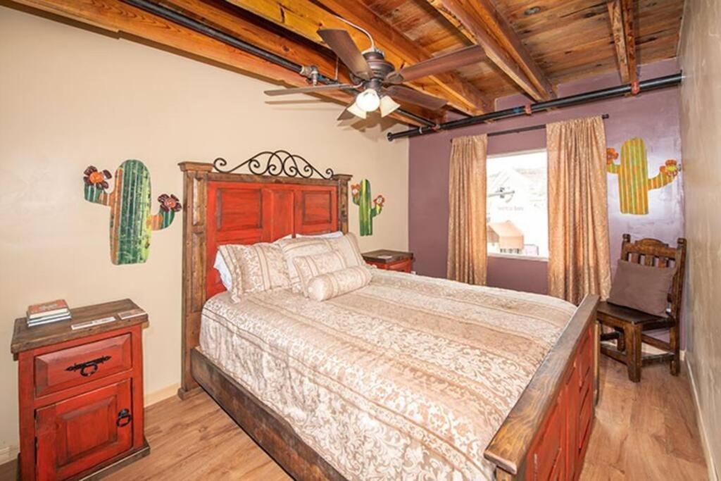 Deluxe Queen Room photo 3