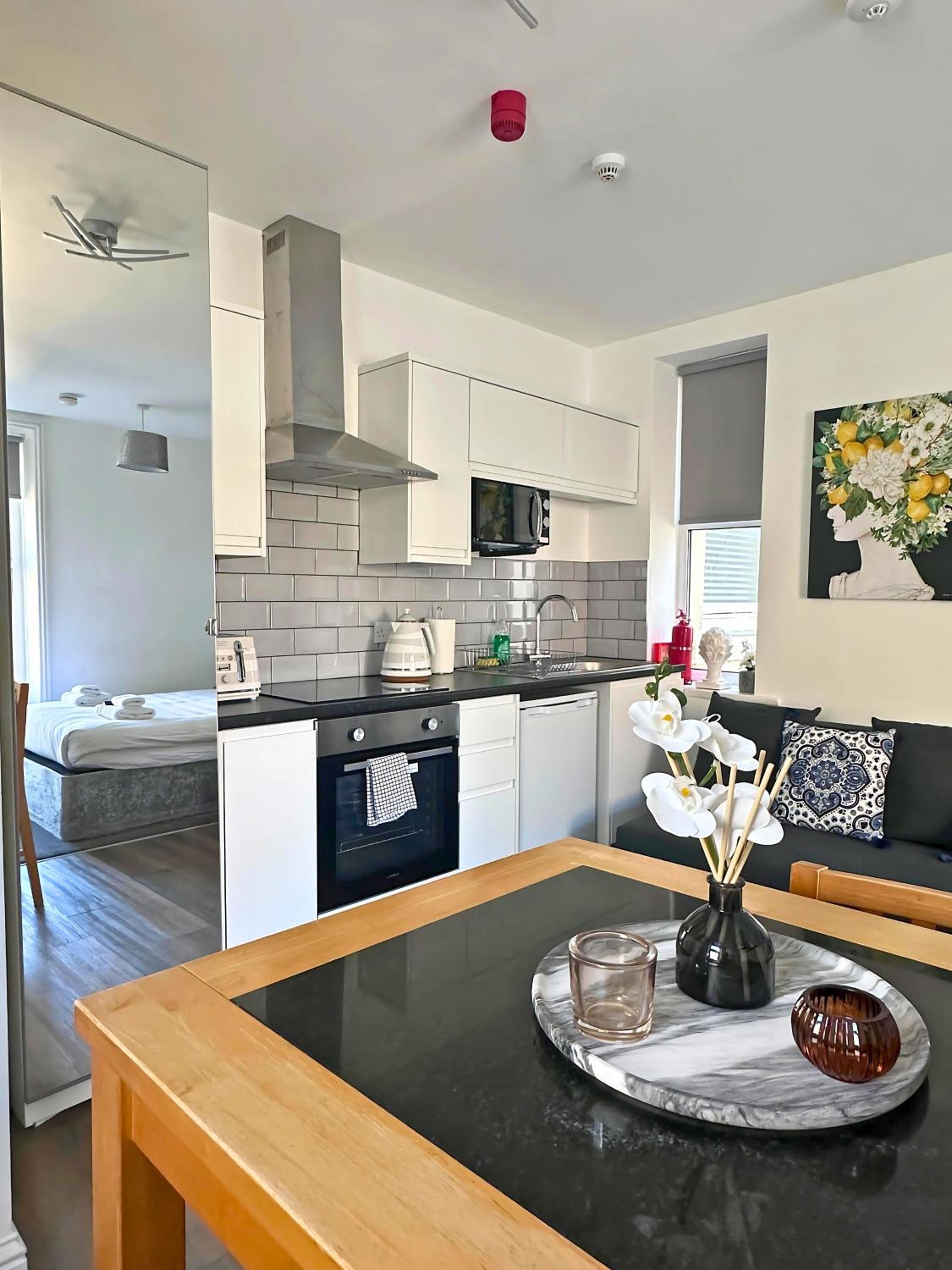 Duplex Studio # 2 - Photo 10