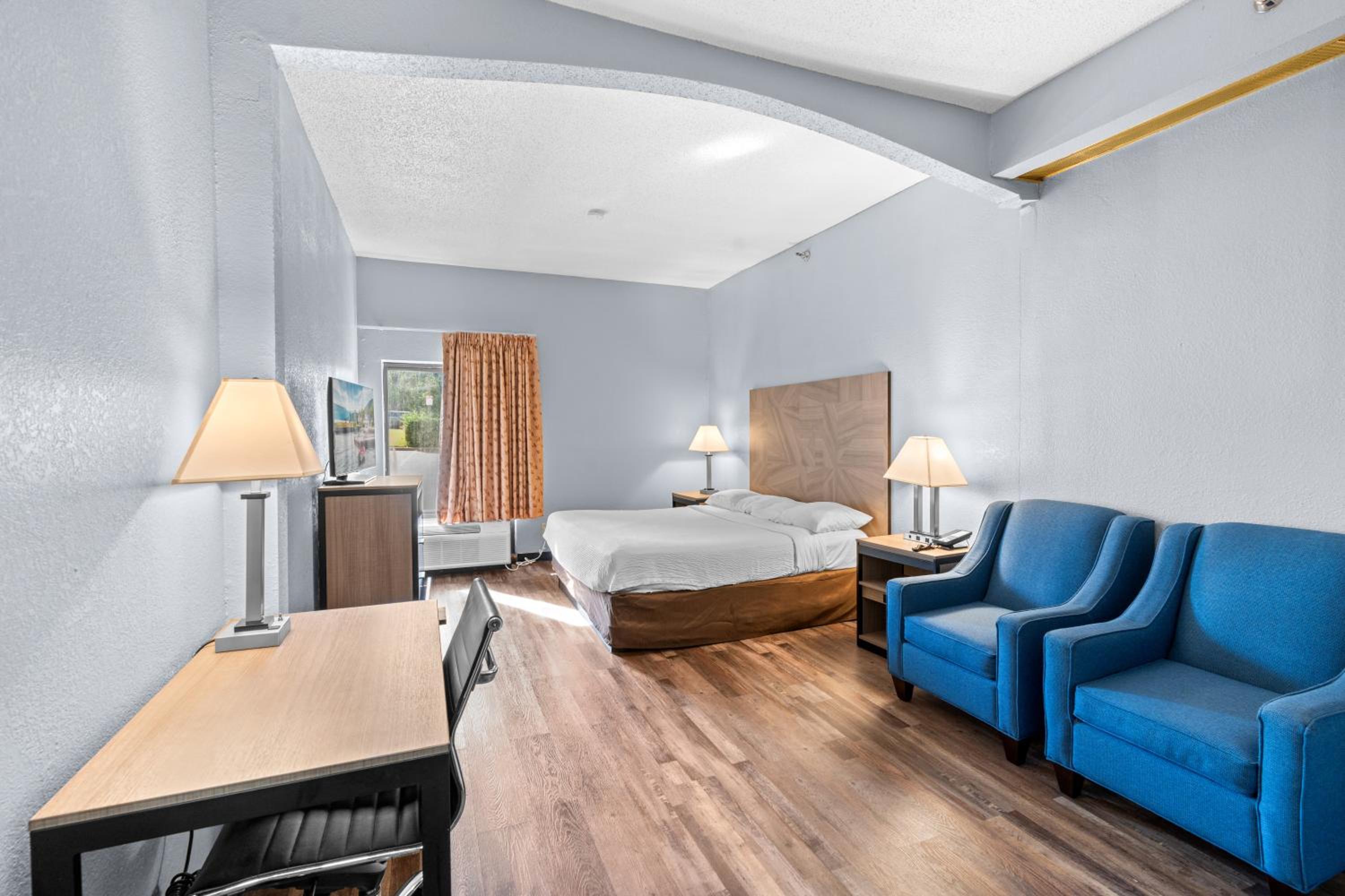 Business King Room photo 1