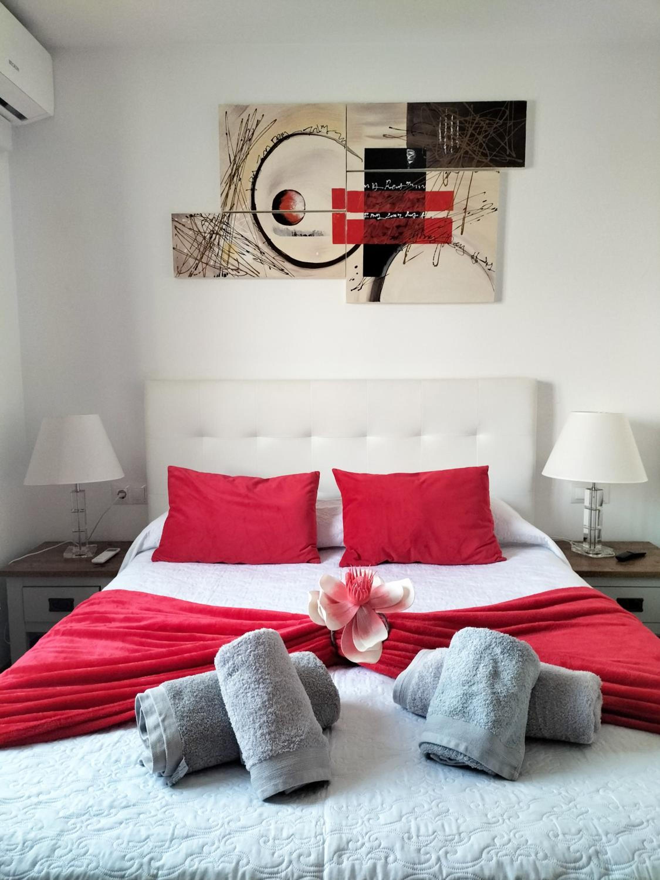 Three-Bedroom Villa photo 2
