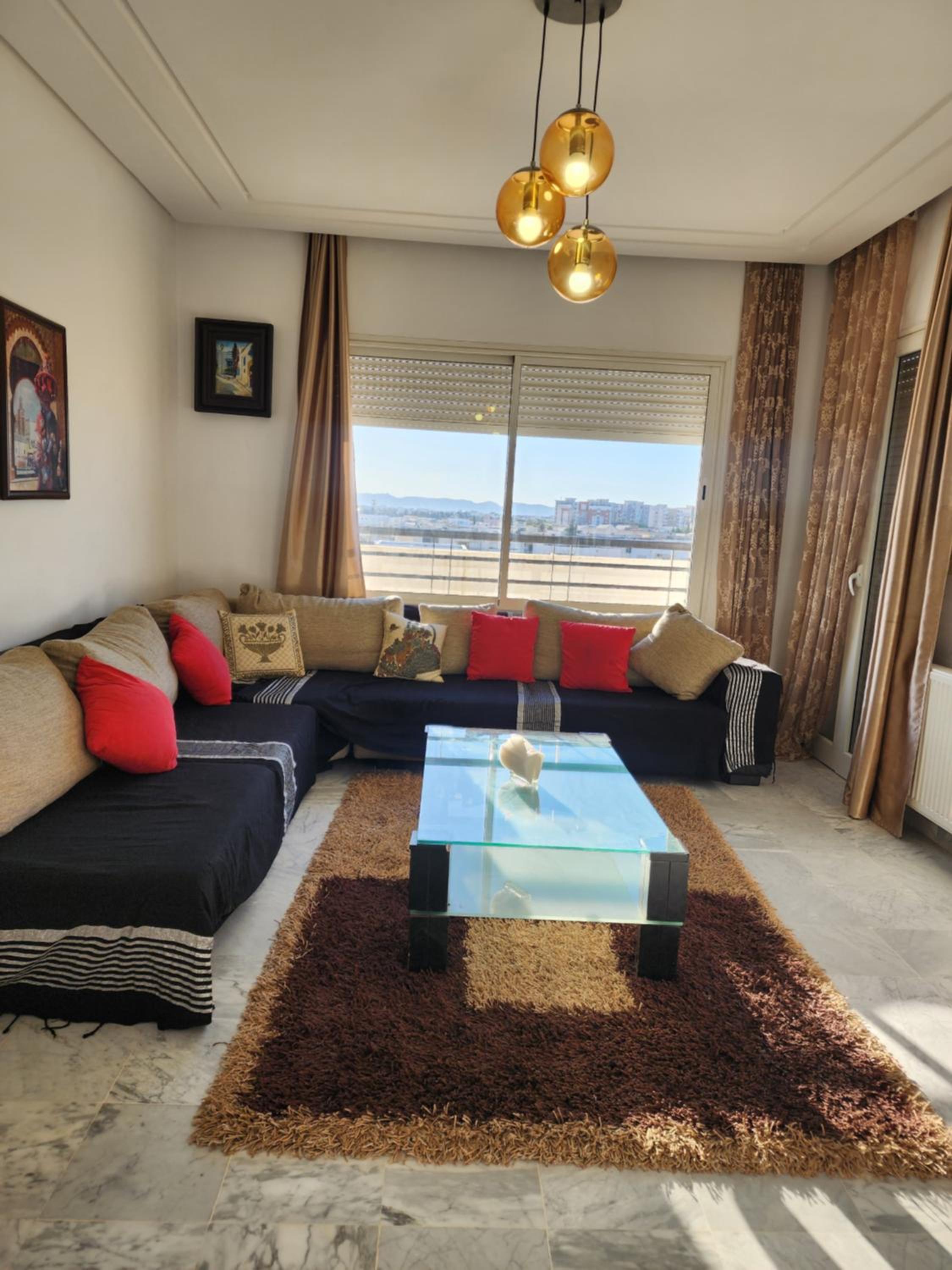 One-Bedroom Apartment photo 2
