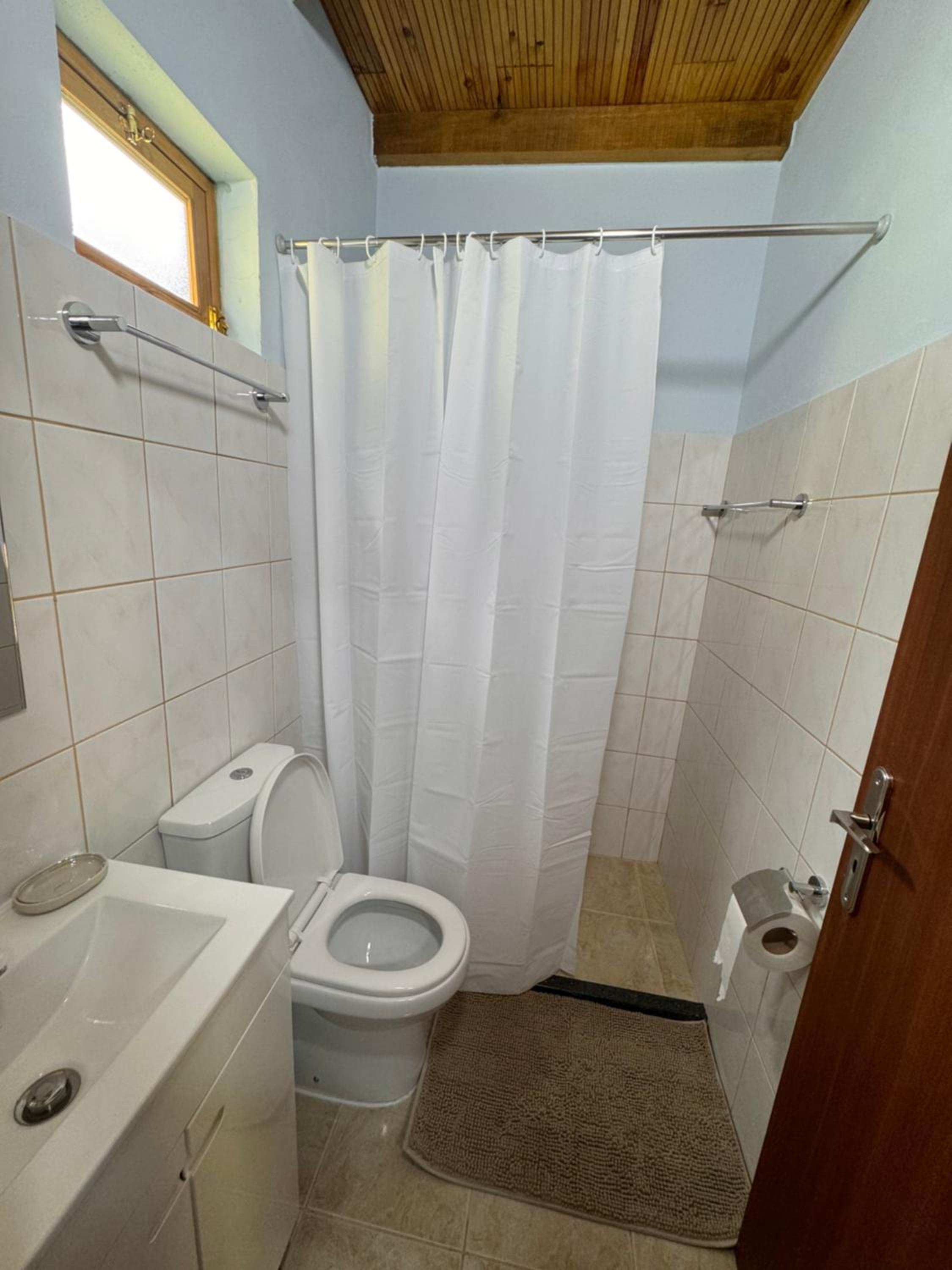 One-Bedroom House photo 3
