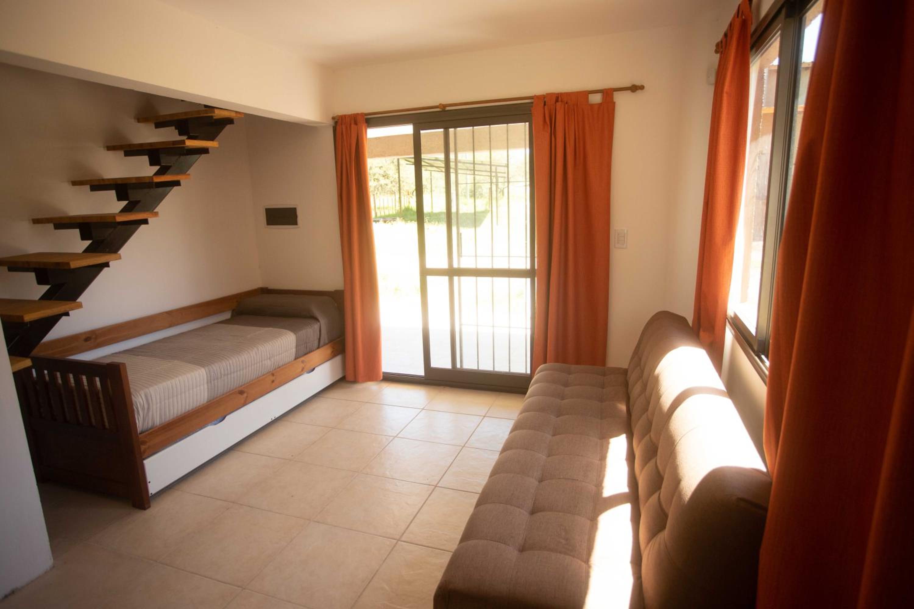 One-Bedroom House photo 1