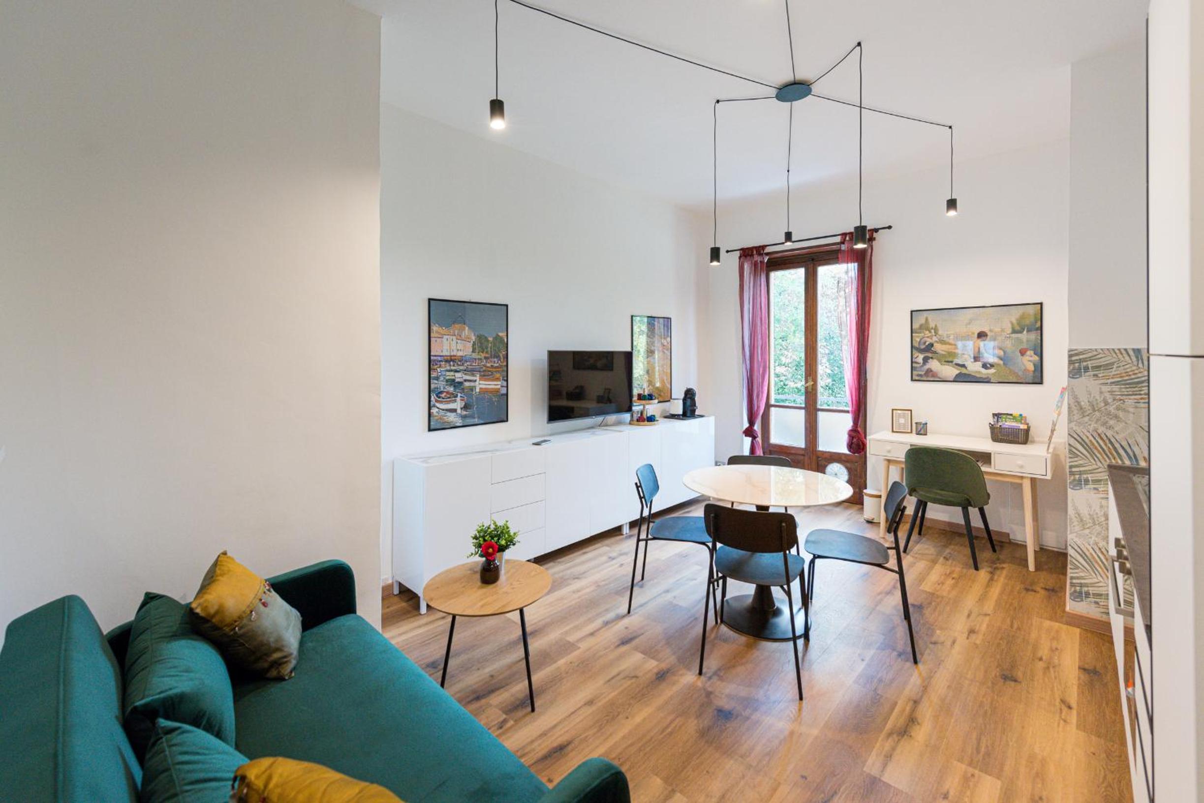 One-Bedroom Apartment