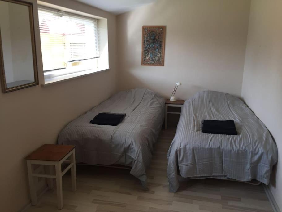 Six-Bedroom House photo 2