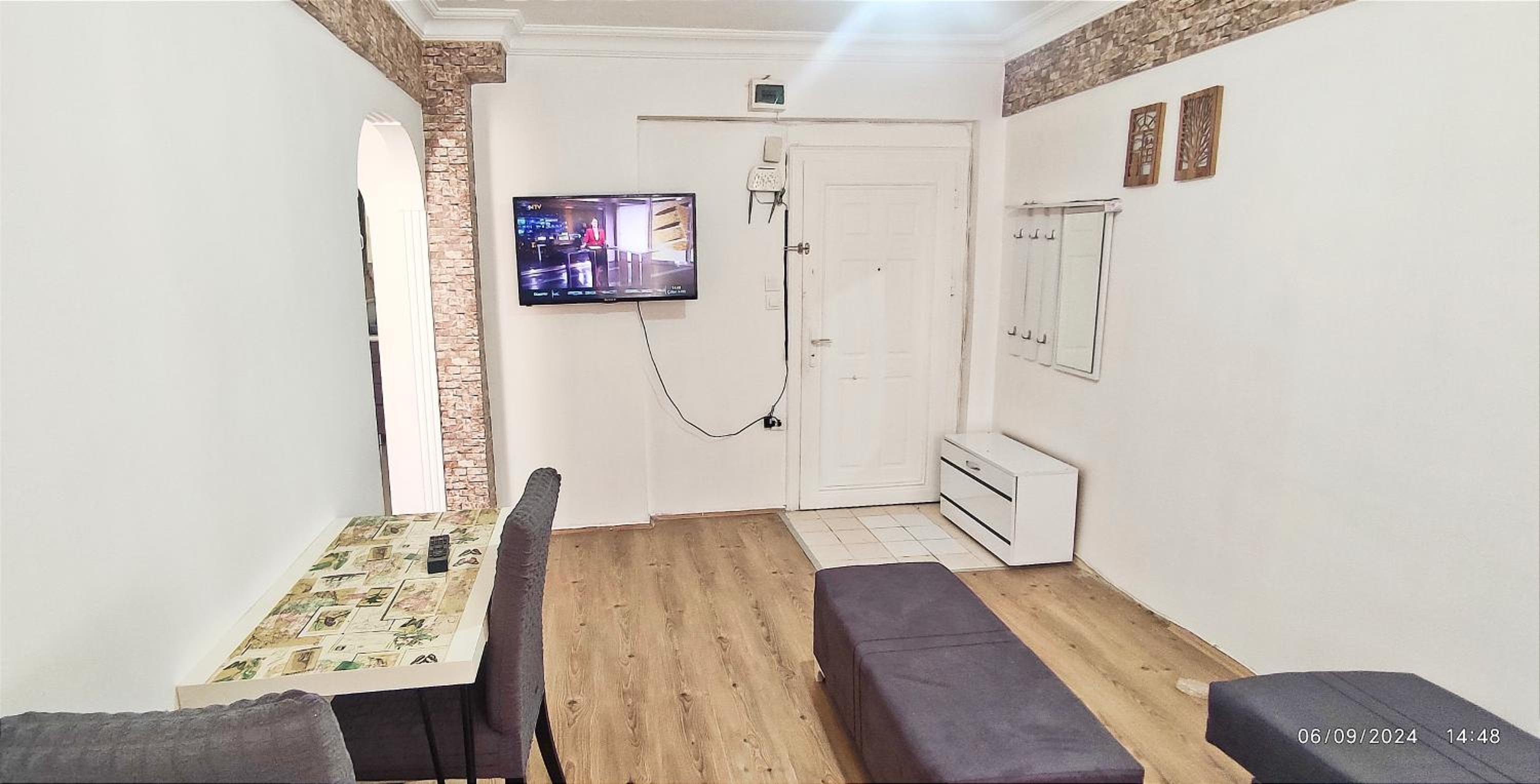 Two-Bedroom Apartment With Balcony photo 2