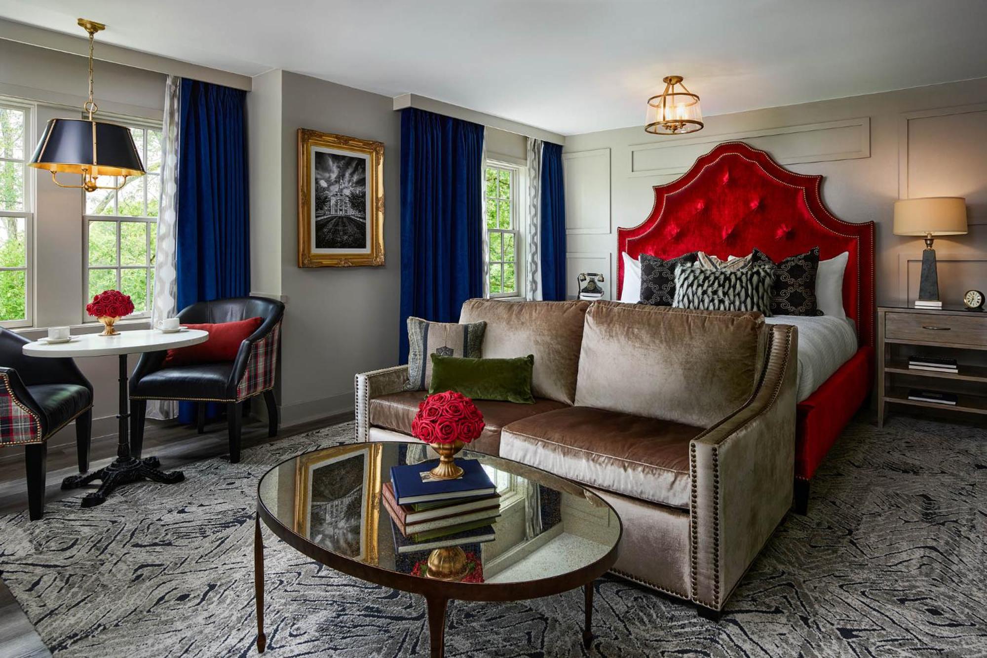 Deluxe King Room - Photo 1