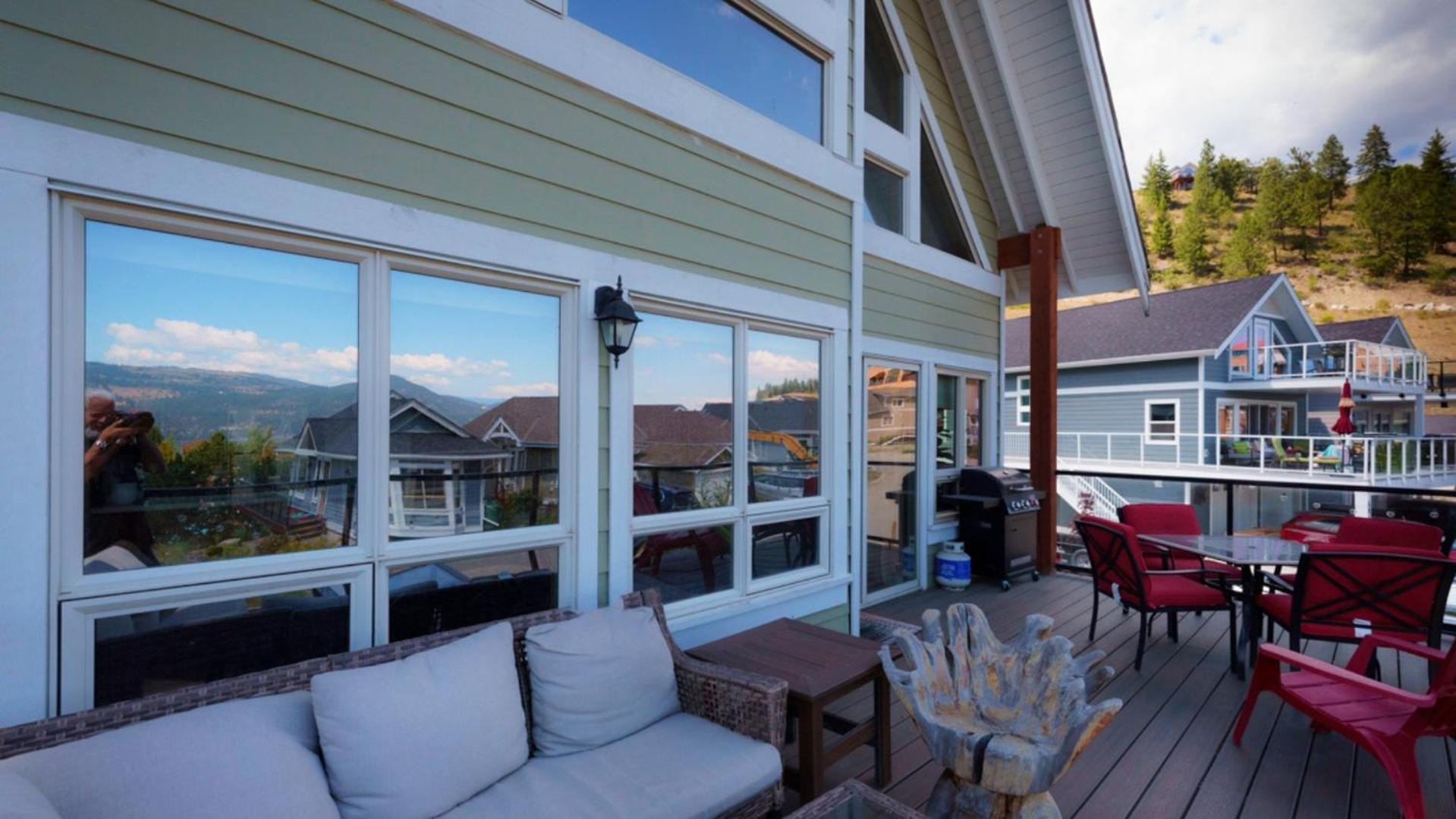 Three-Bedroom Holiday Home  photo 2