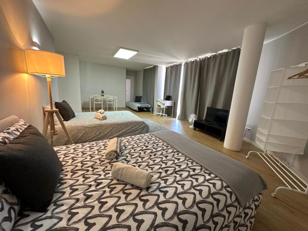 Family Room with Private Bathroom photo 1