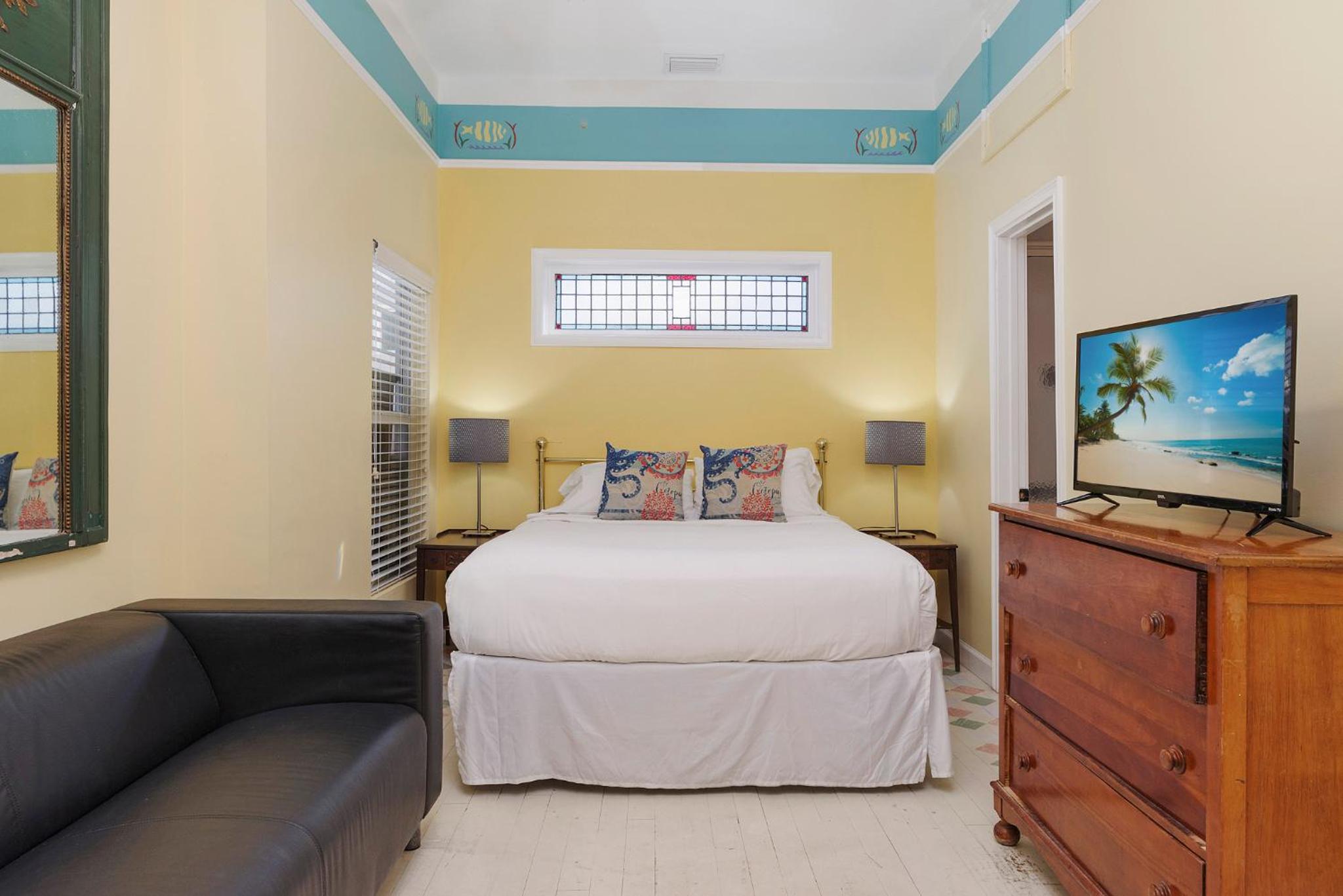 Three-Bedroom Apartment photo 1