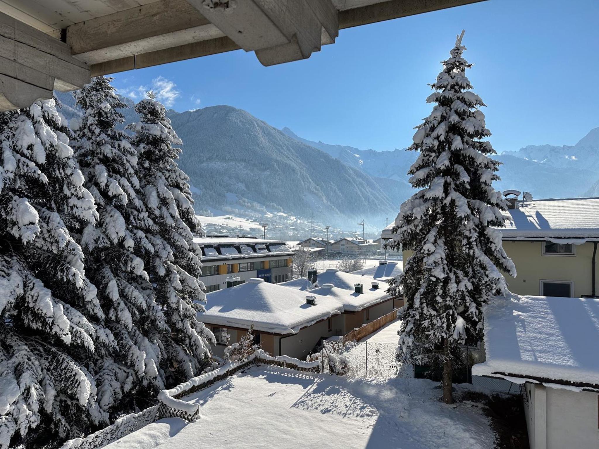 Triple Room with Mountain View