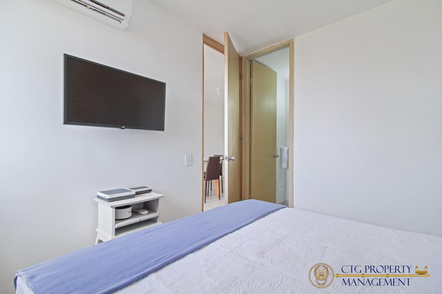 One-Bedroom Standard Apartment photo 3