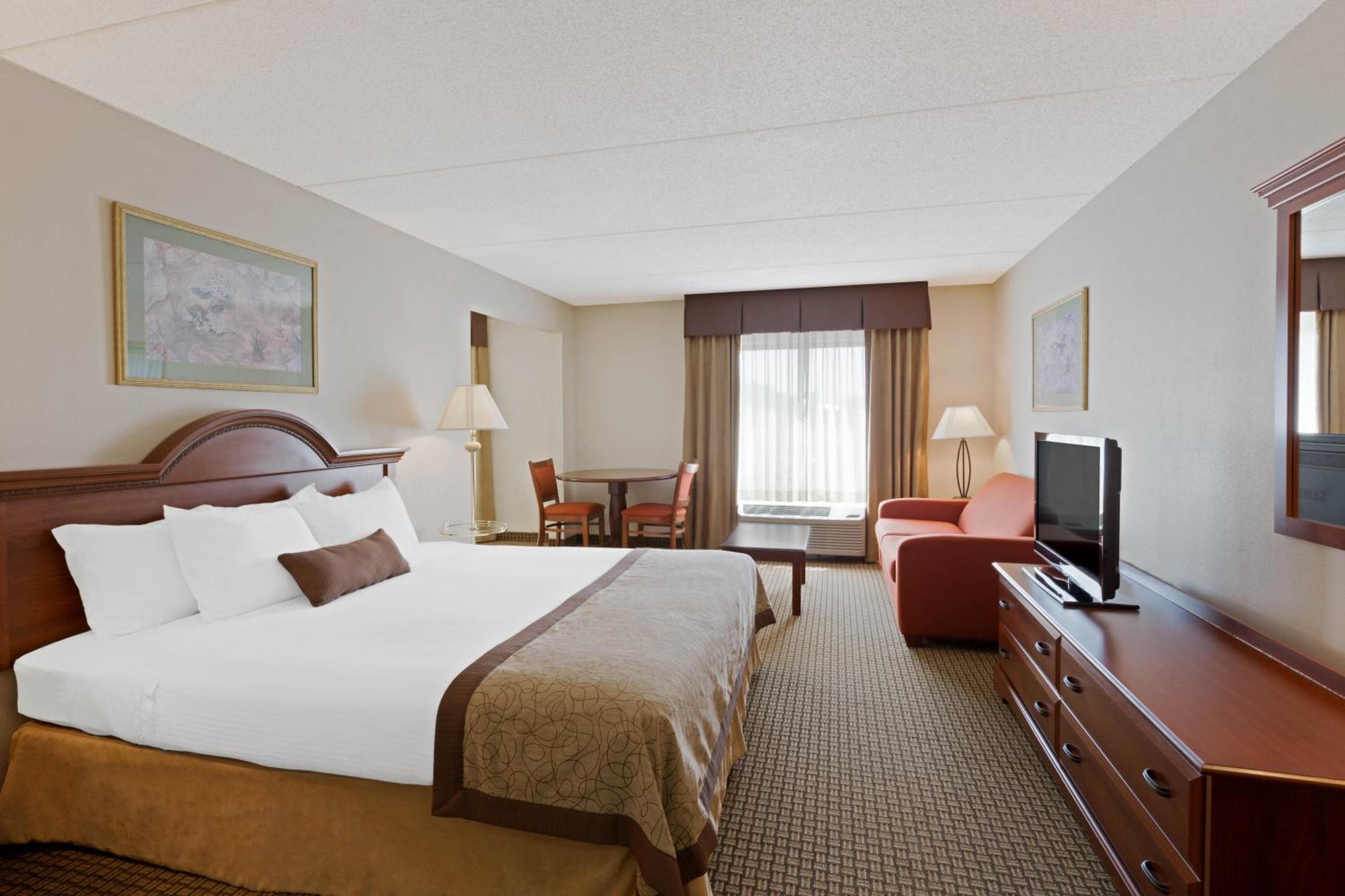 King Studio Suite - Non-Smoking - Photo 1
