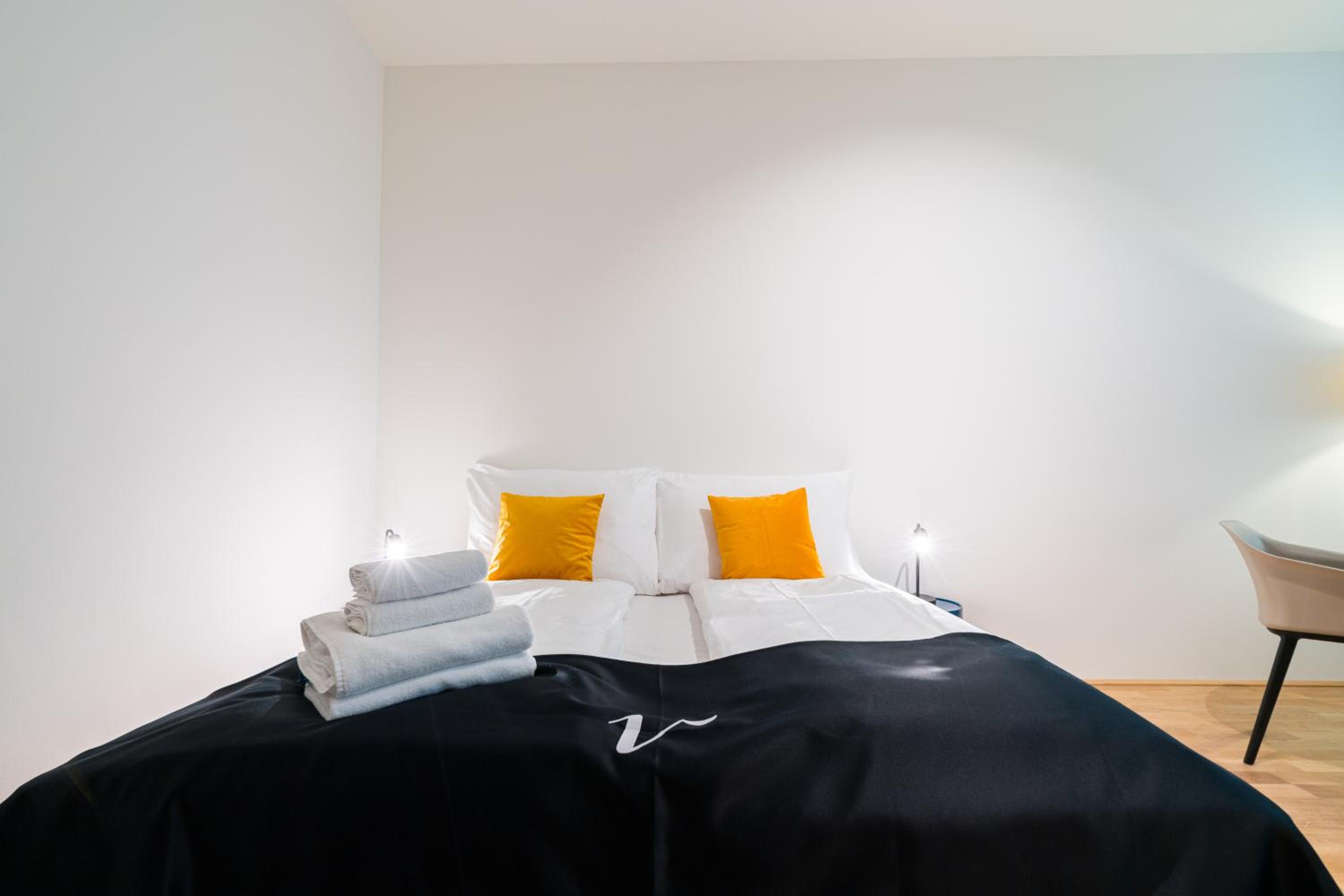 Studio Apartment with One Double Bed