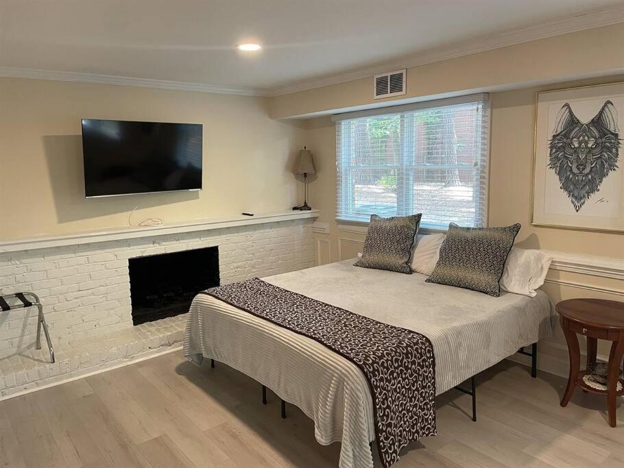 Four-Bedroom House photo 2