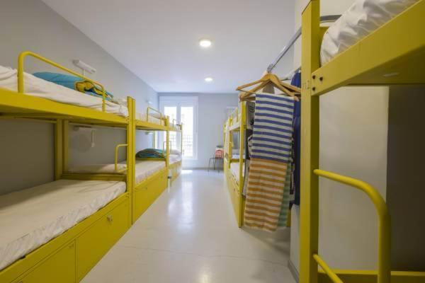 Litera en habitación compartida de mujeres