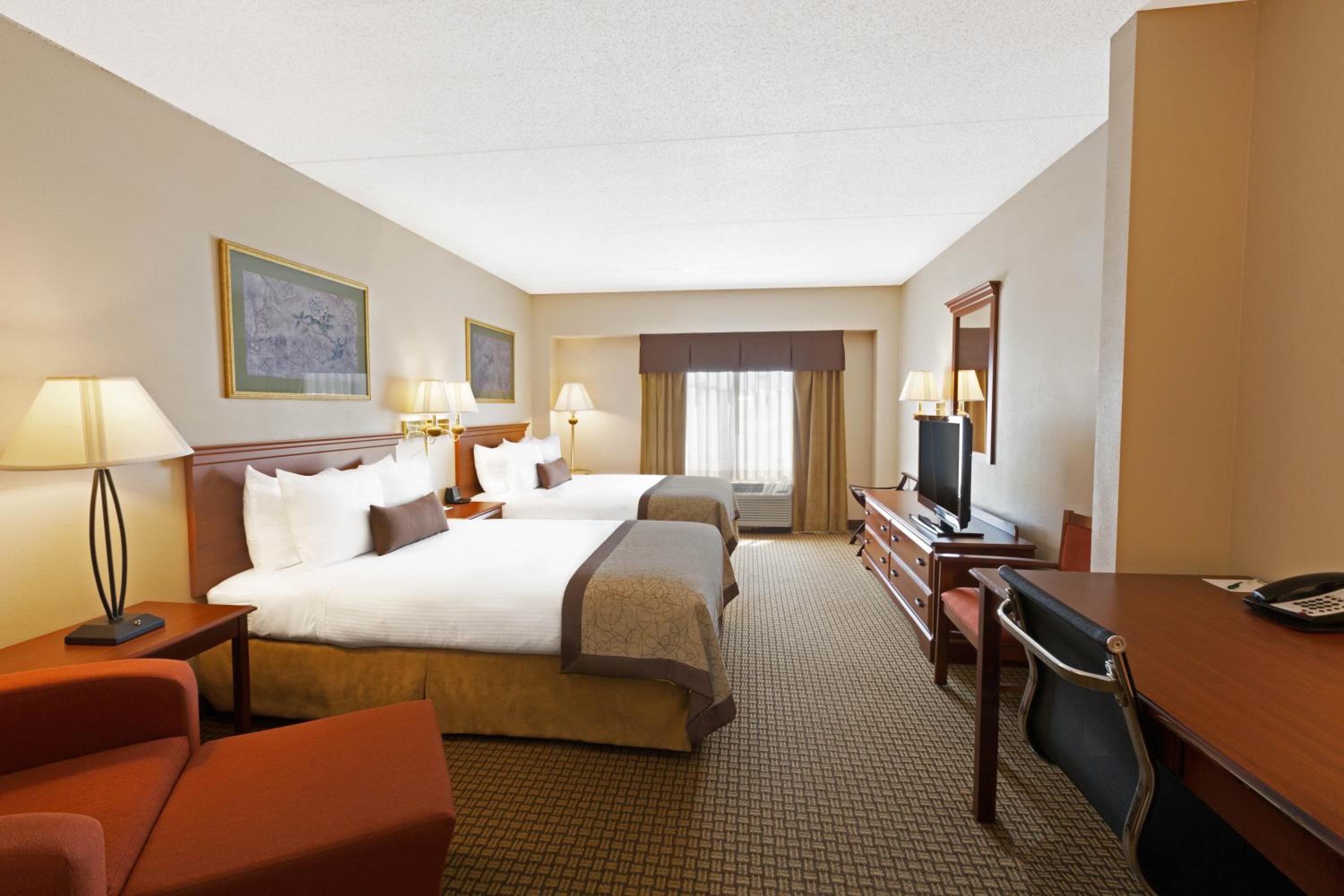 Double Room with Two Double Beds - Non-Smoking - Photo 1