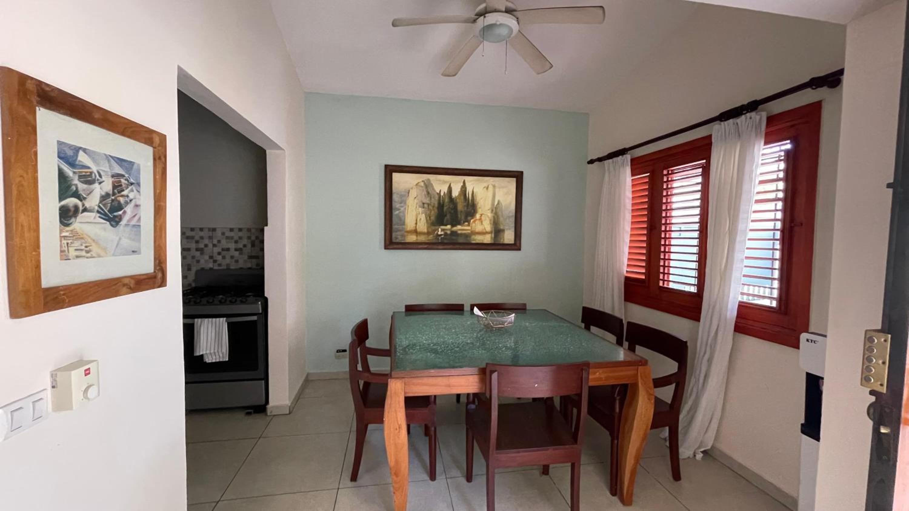 Three-Bedroom Apartment With Private Pool photo 3