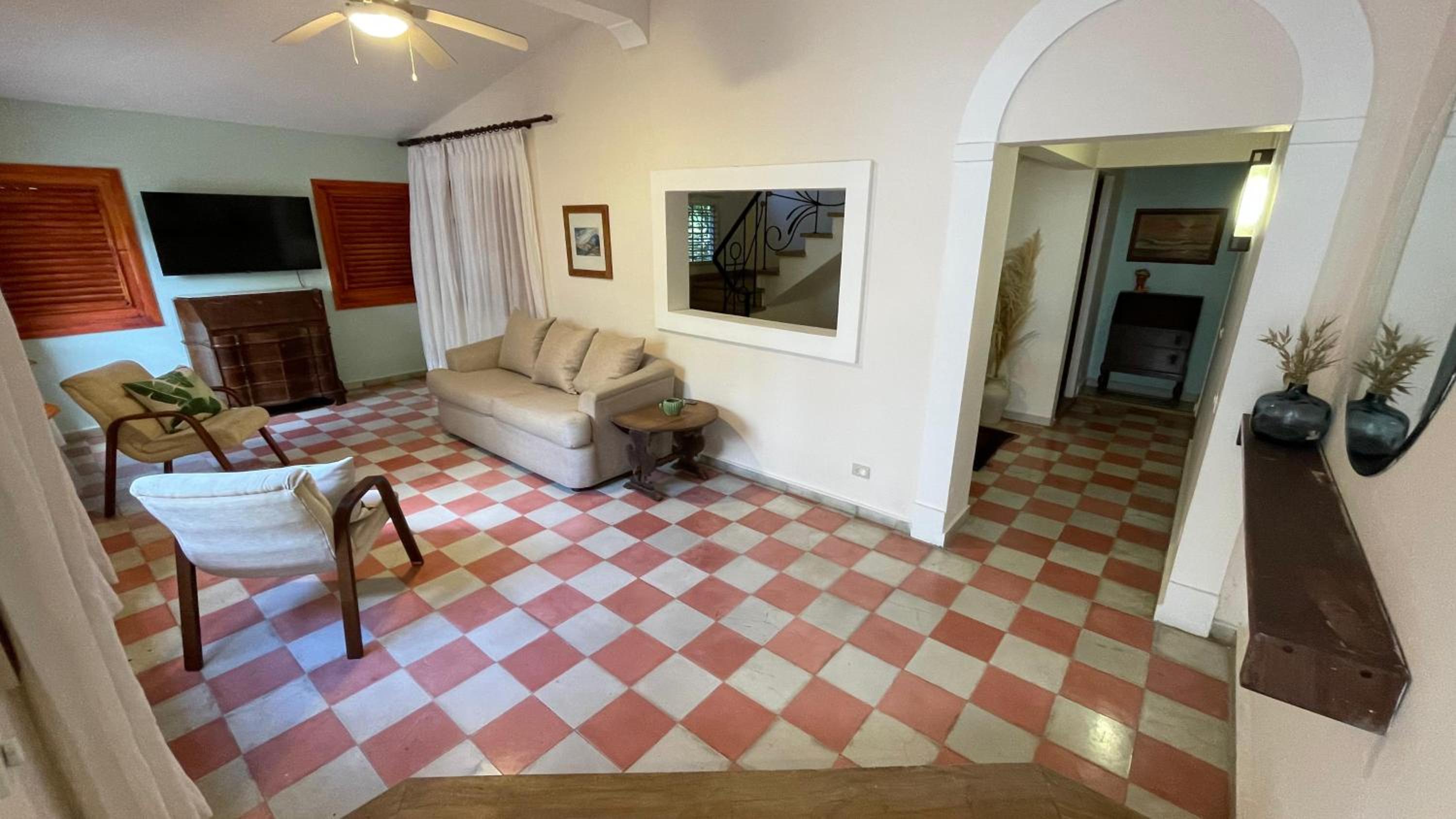 Three-Bedroom Apartment With Private Pool photo 1