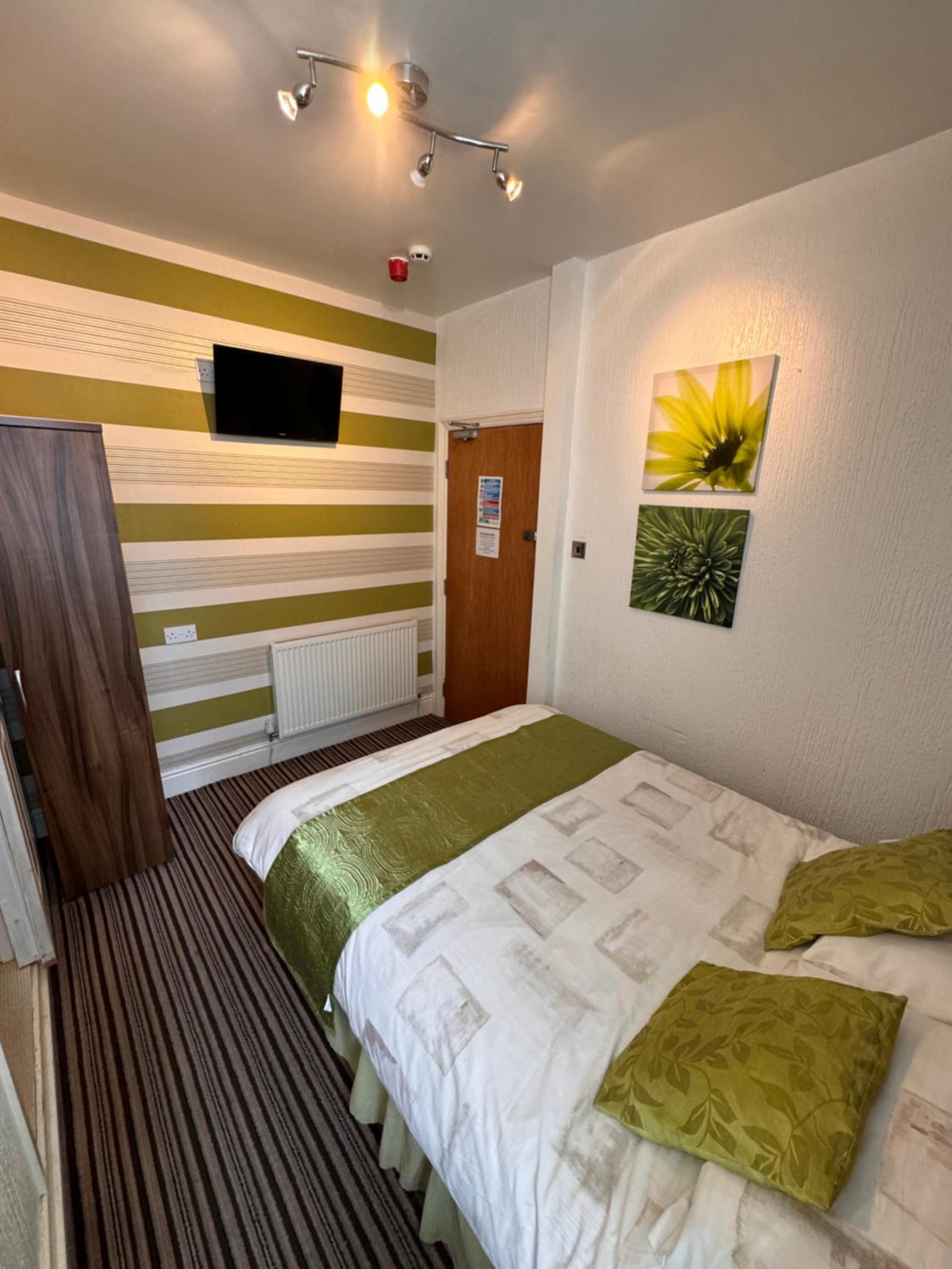 Double Room photo 3
