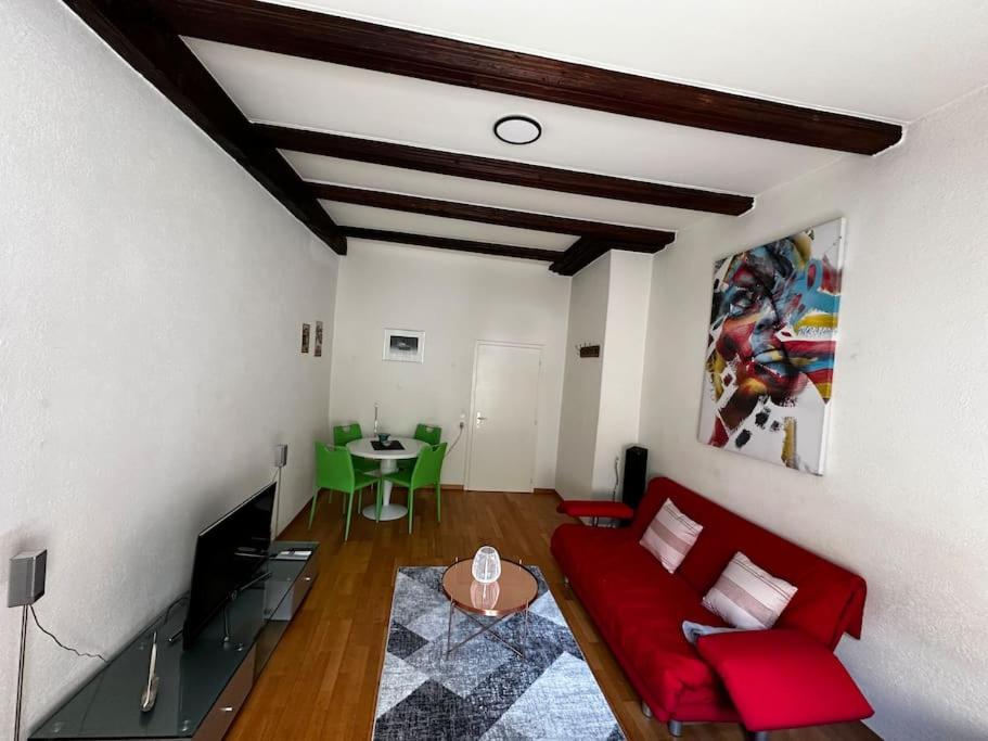 Studio Apartment photo 2
