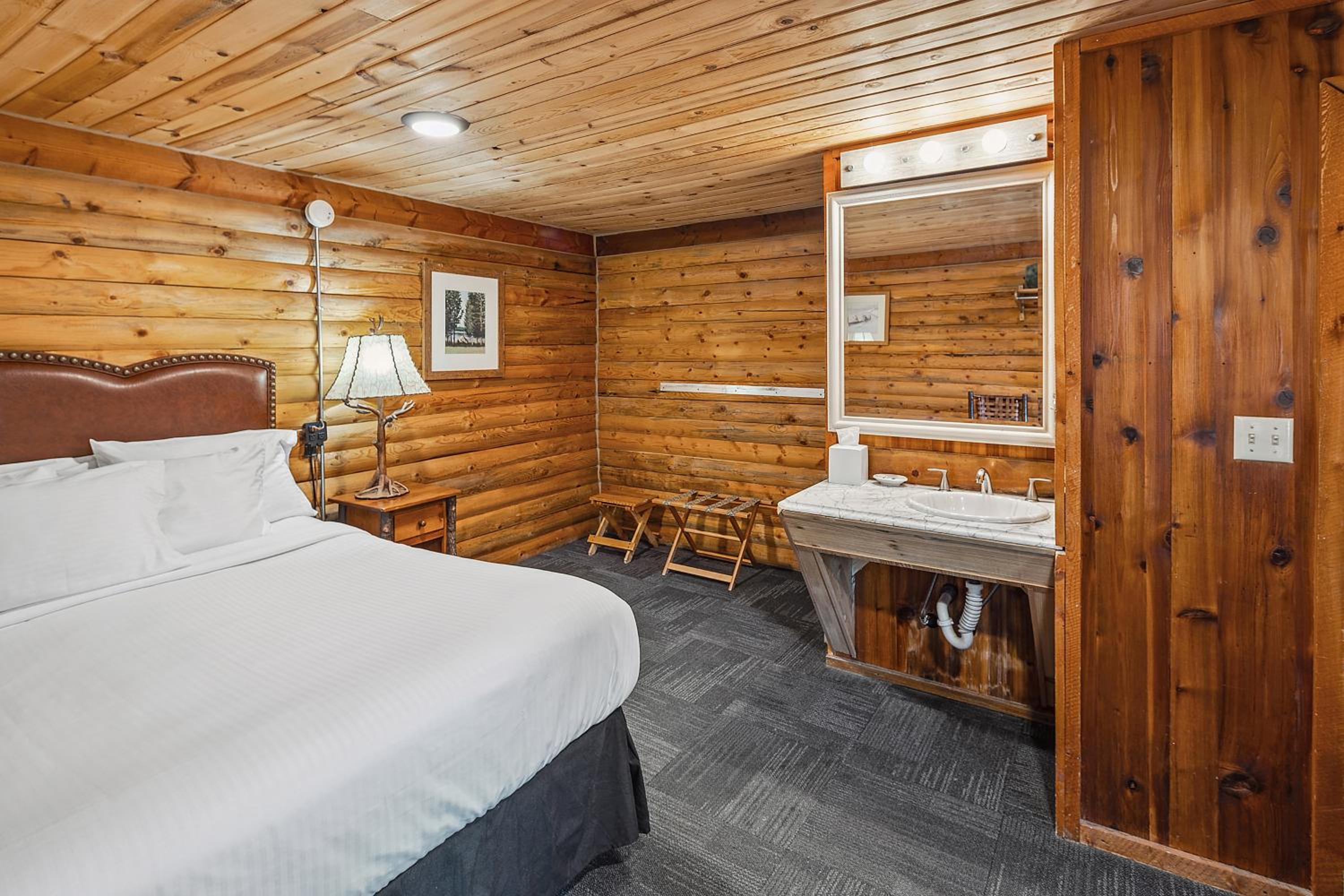 King Room with Mountain View photo 2