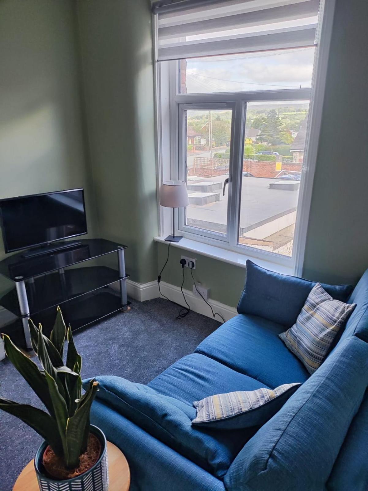 Two-Bedroom Apartment photo 2