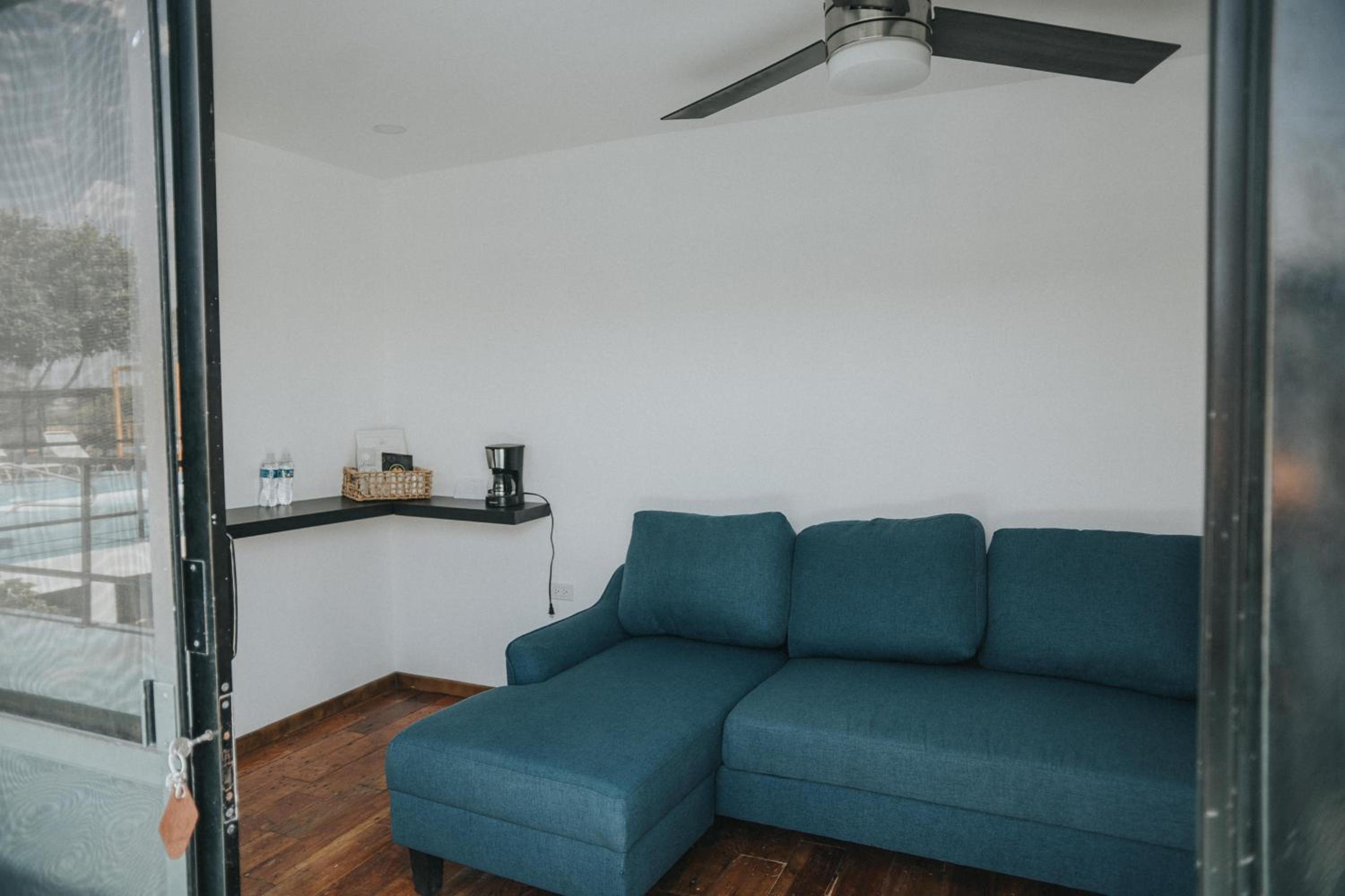 Deluxe Studio - Photo 16