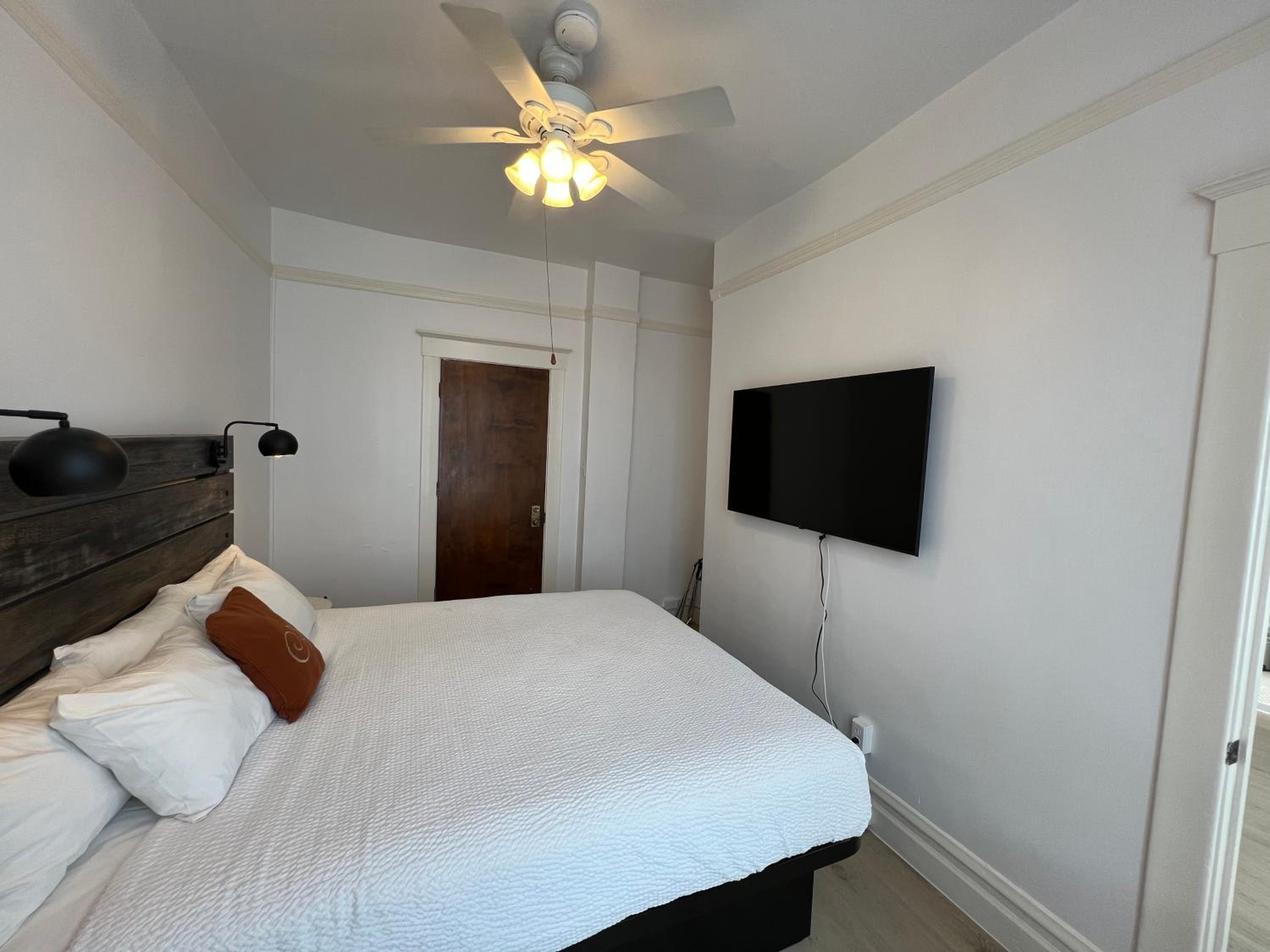 Suite - Photo 4